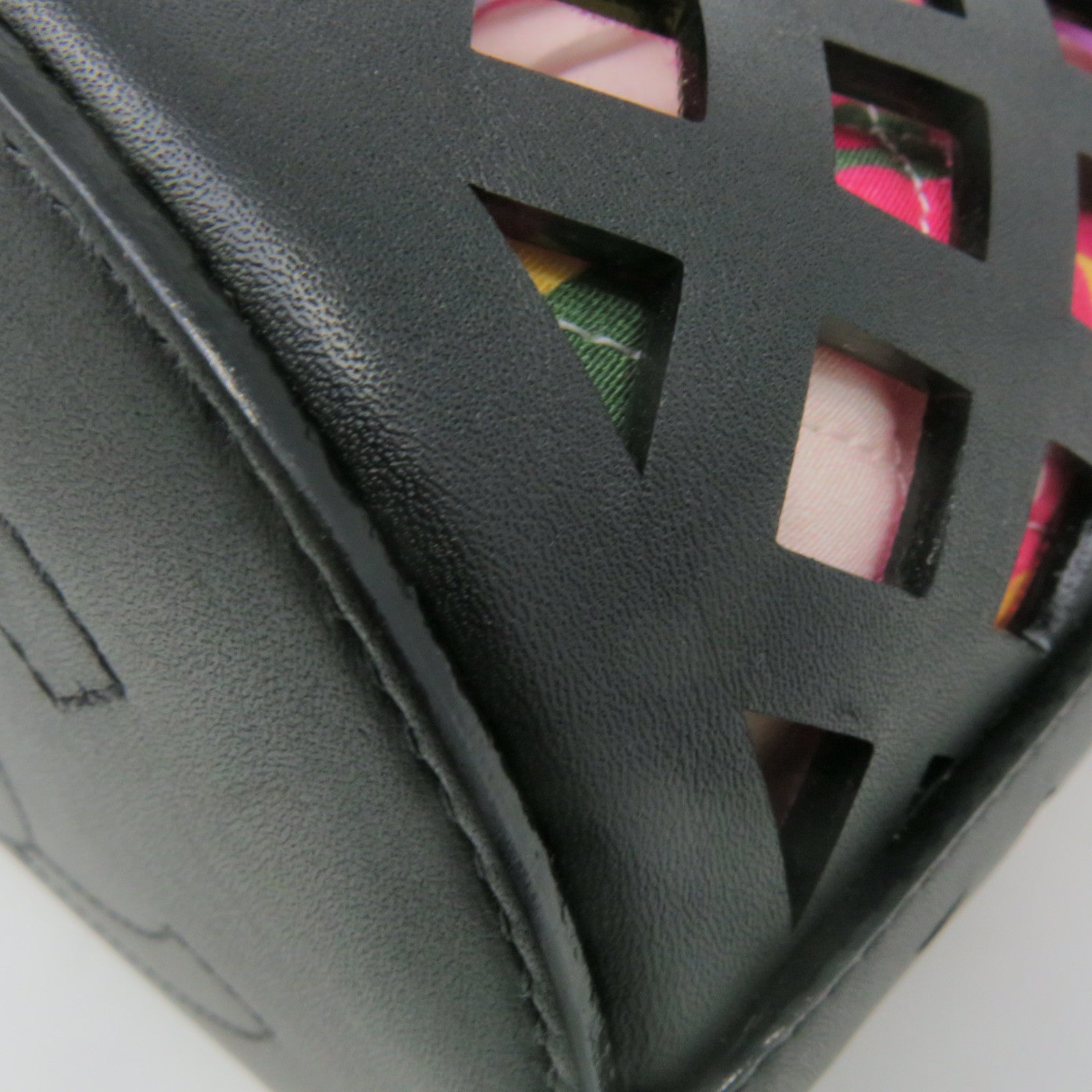 CHANEL 菱格牛皮皮革Chain Shoulder Bag鏈帶肩背袋黑色