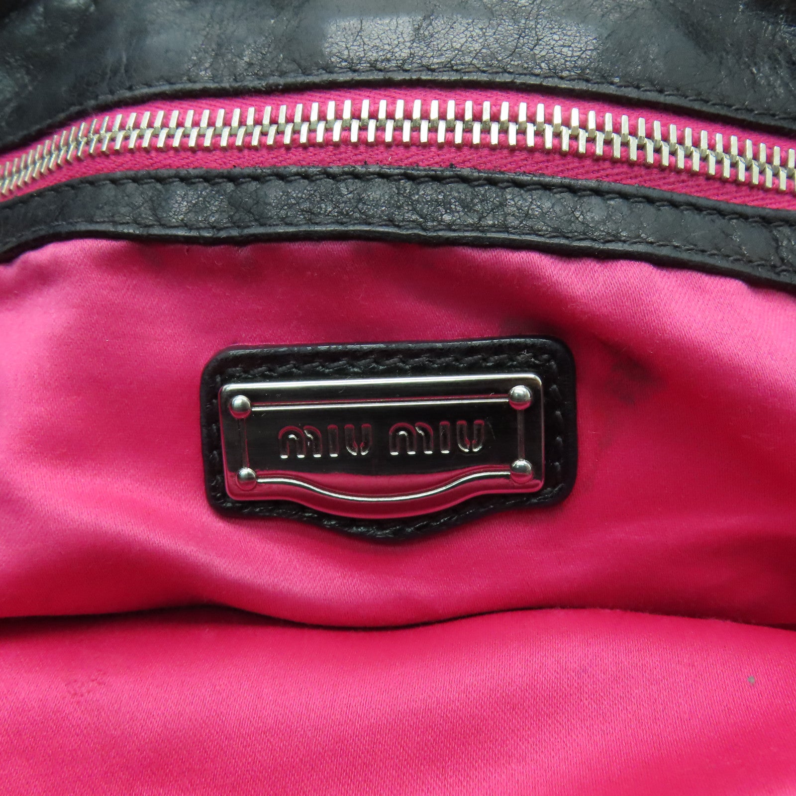 Miu Miu 羊皮皮革Shoulder Bag銀扣肩背袋黑色