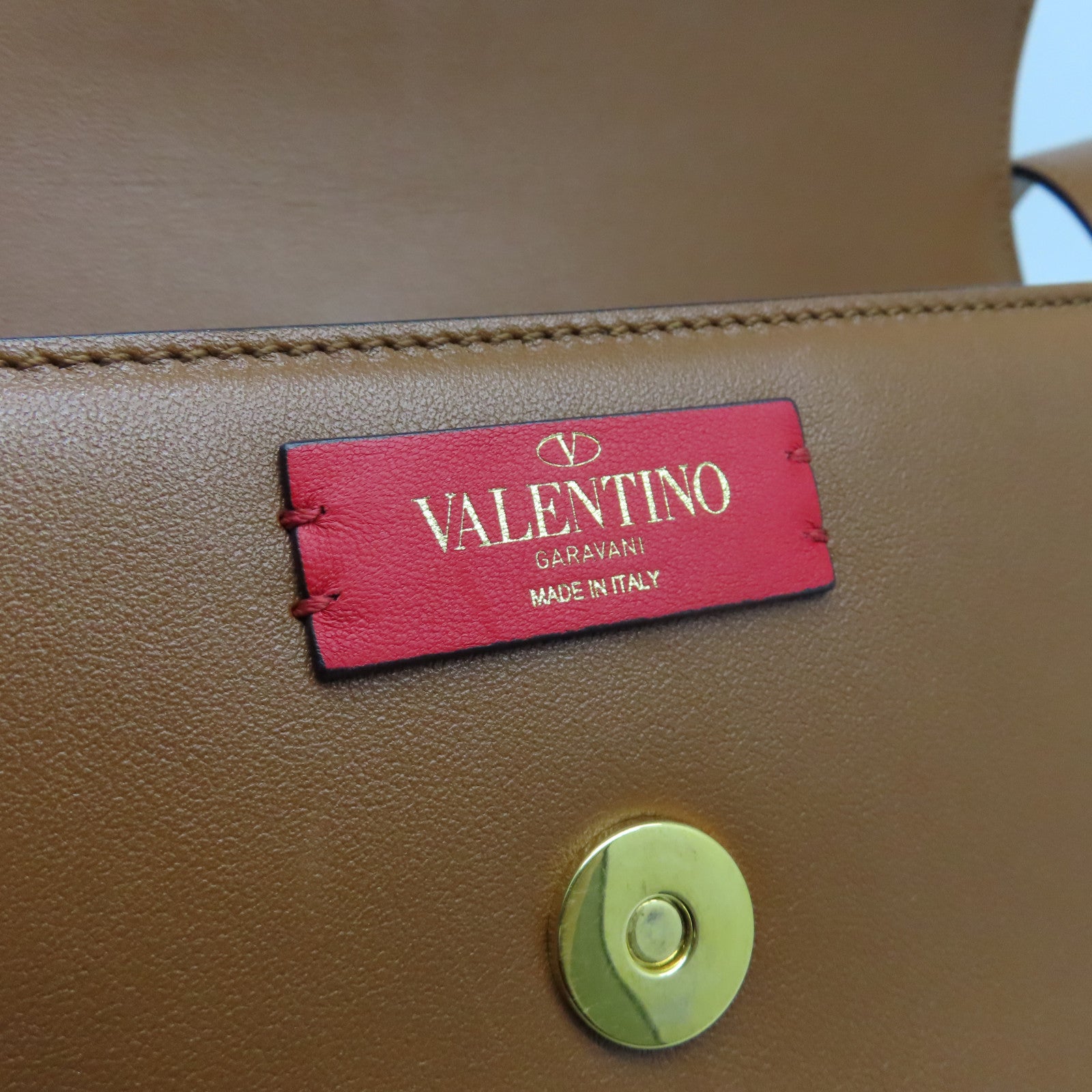 Valentino 牛皮皮革Super V Shoulder Bag金扣肩背袋棕色