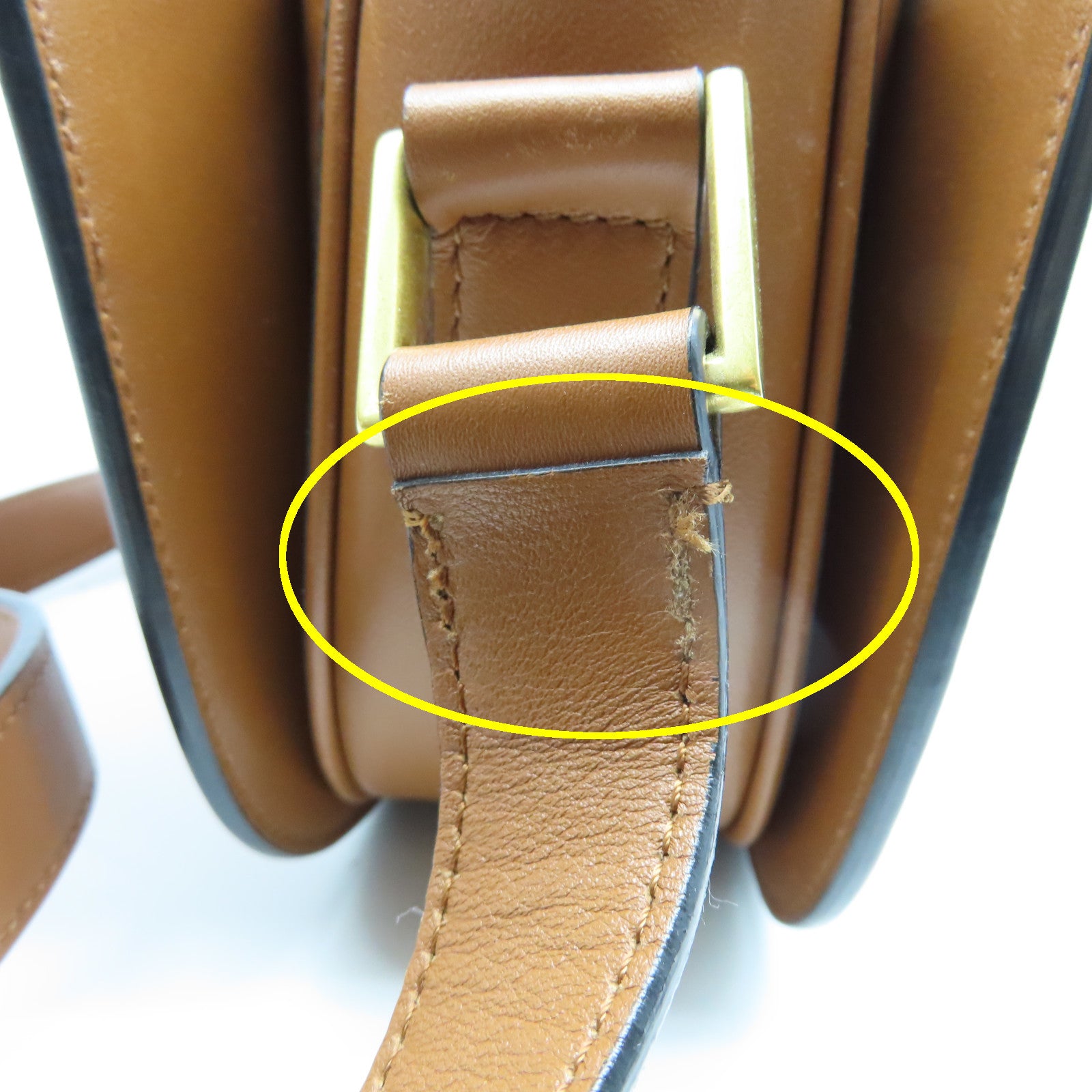 Valentino 牛皮皮革Super V Shoulder Bag金扣肩背袋棕色