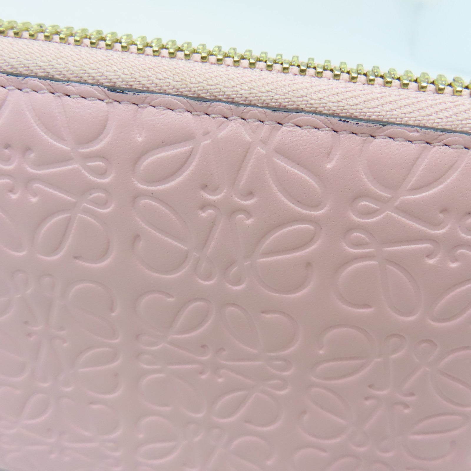 LOEWE 牛皮皮革Long Wallet金扣长钱包粉红色
