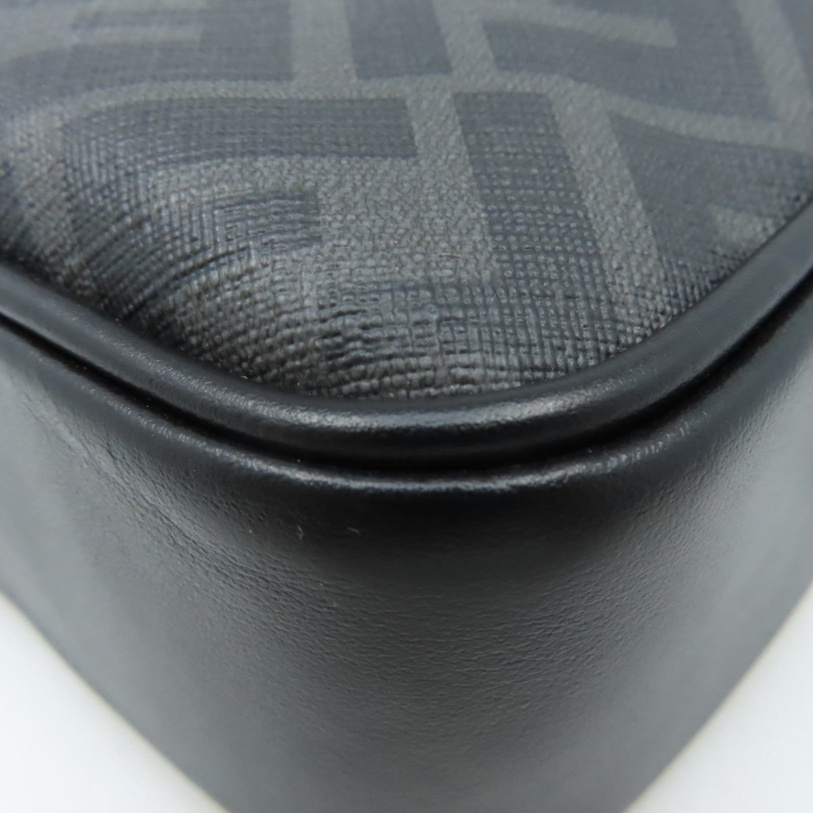 FENDI 塗層帆布Diagonal Camera Case Shoulder Bag銀扣肩背袋黑色/碳灰色