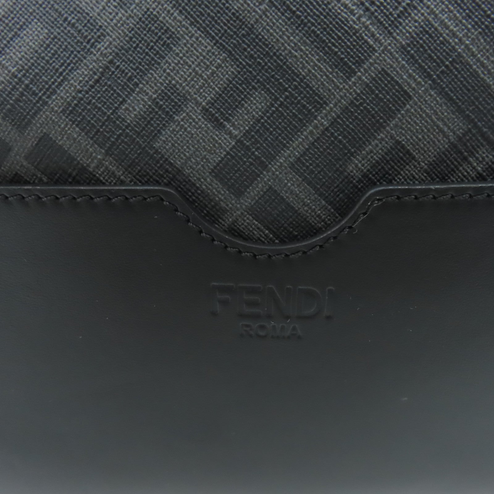 FENDI 塗層帆布Diagonal Camera Case Shoulder Bag銀扣肩背袋黑色/碳灰色