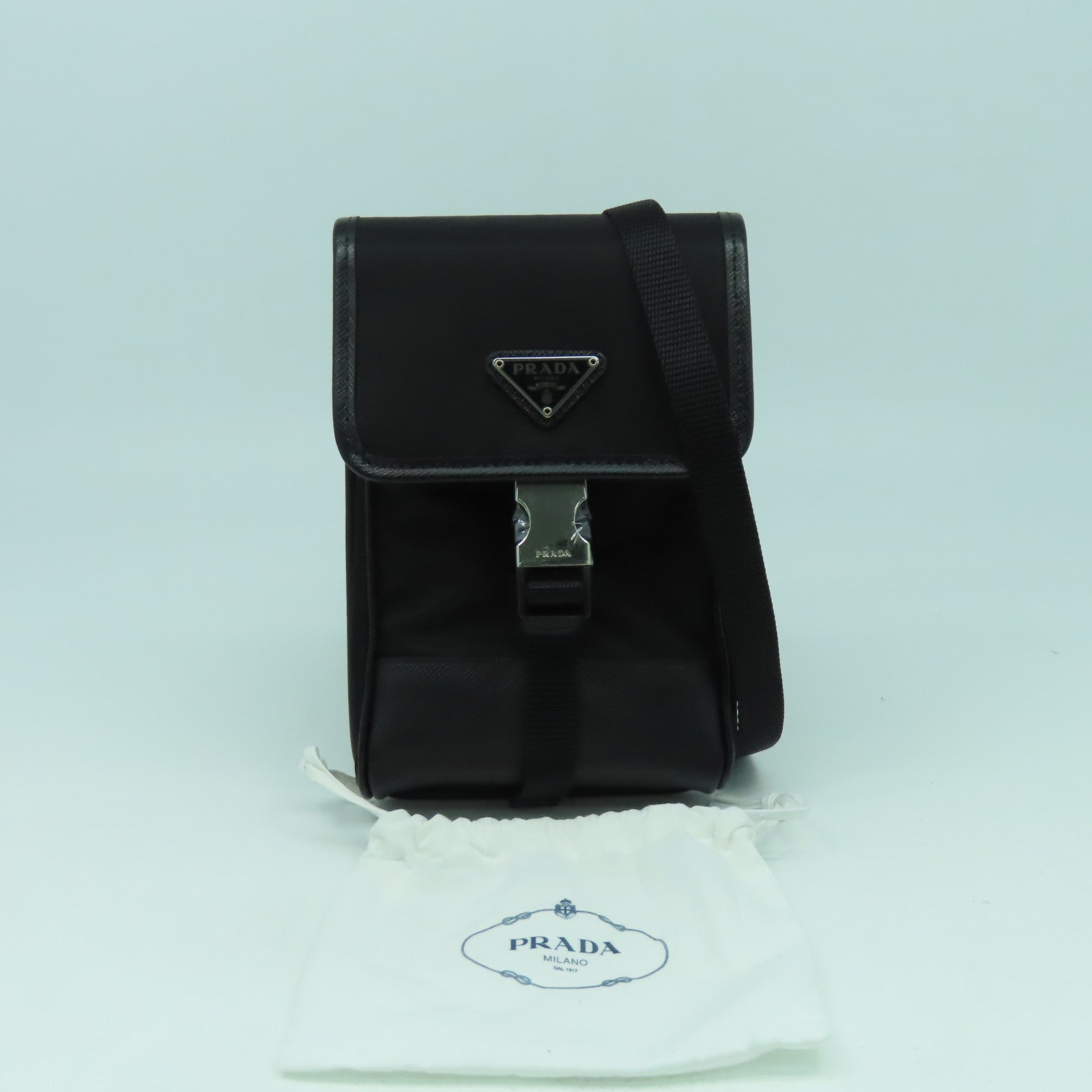 PRADA 尼龍/Saffiano皮革Shoulder Bag銀扣肩背袋黑色