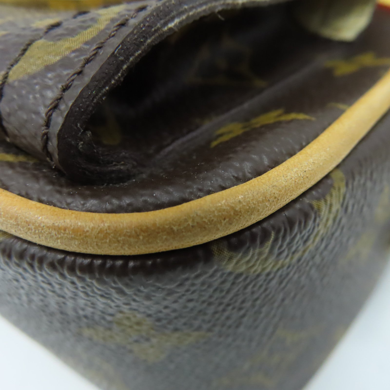 LOUIS VUITTON Monogram Hudson Shoulder Bag金扣肩背袋啡色