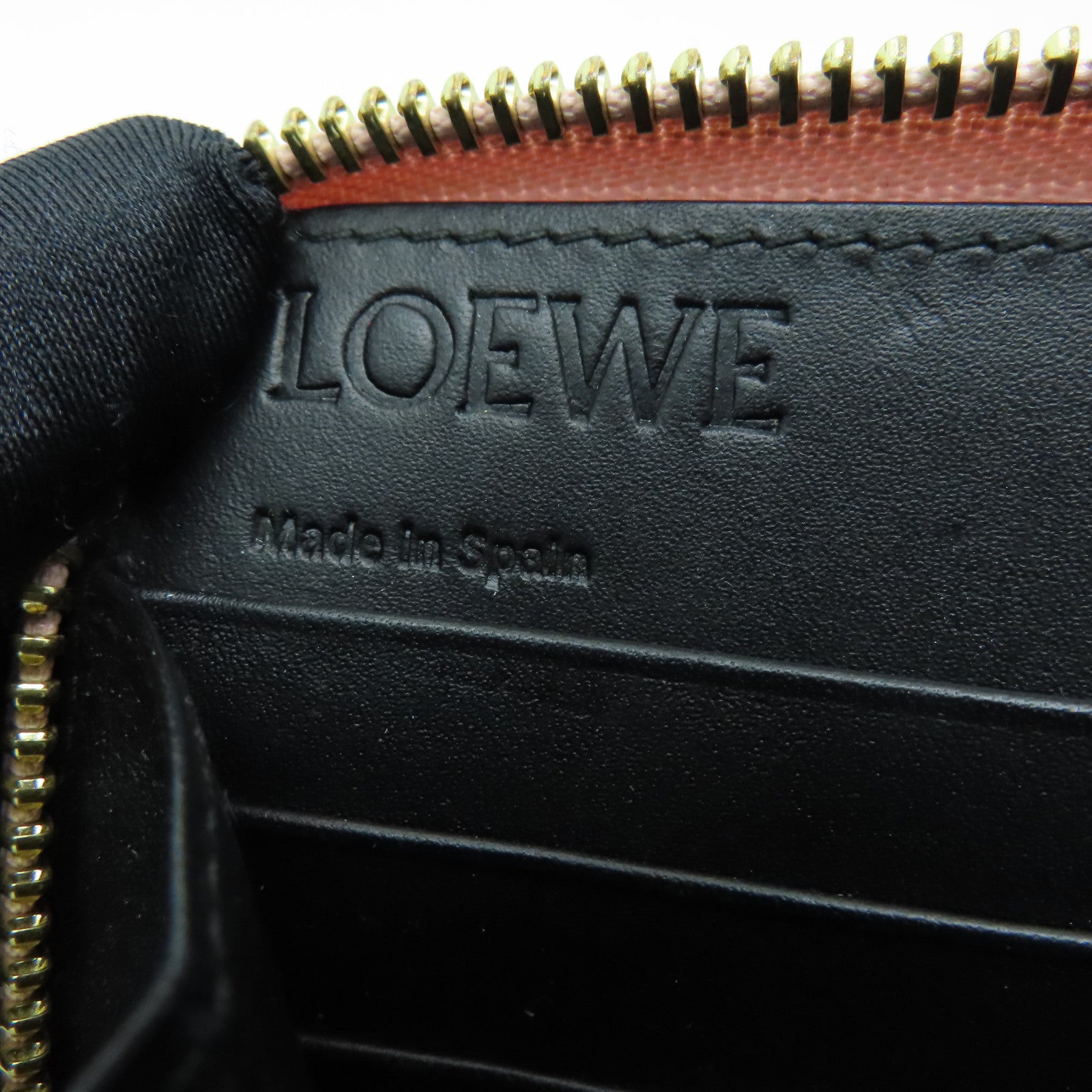 LOEWE 牛皮皮革Long Wallet金扣长钱包粉红色