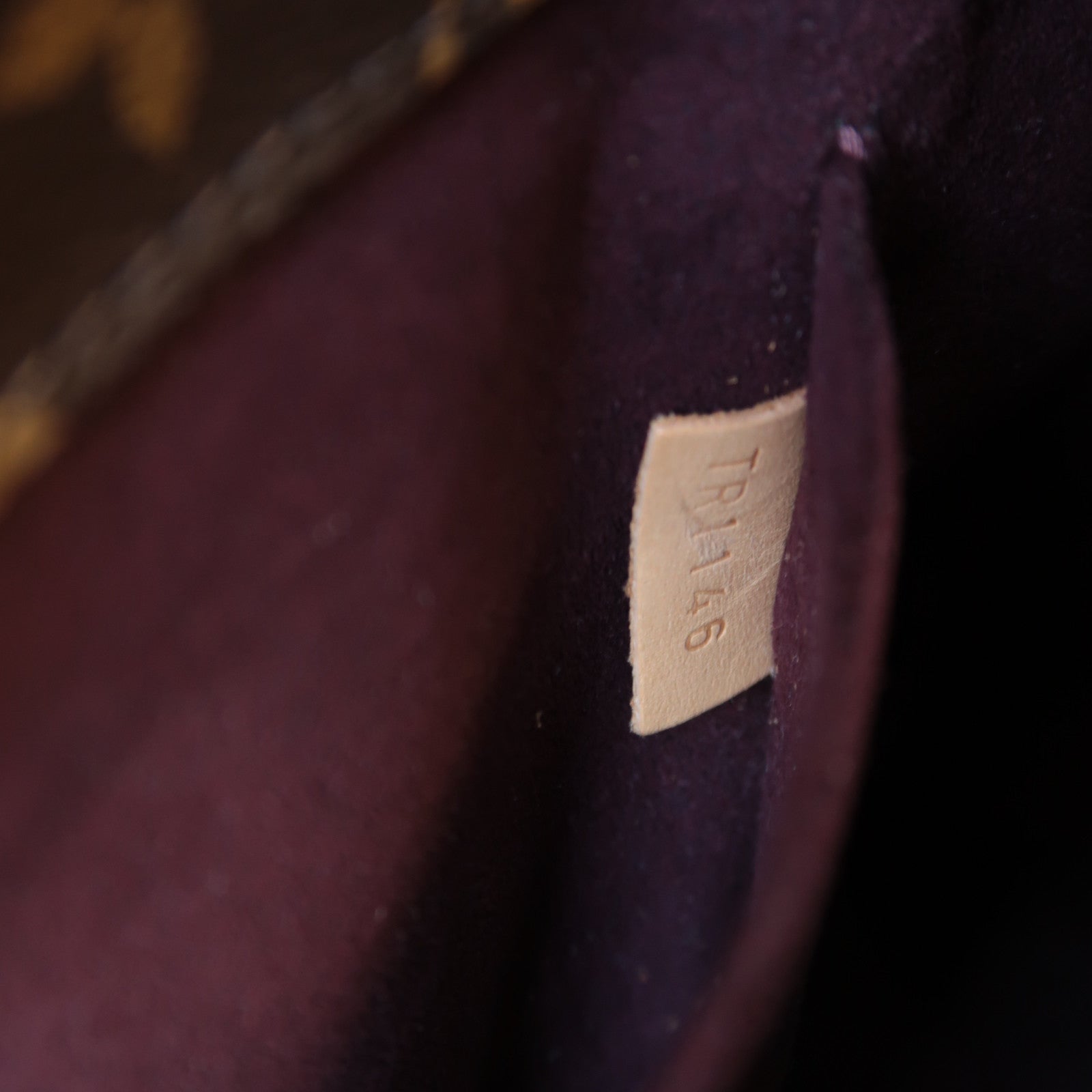 LOUIS VUITTON Monogram Montaigne MM金扣手挽肩背兩用袋啡色