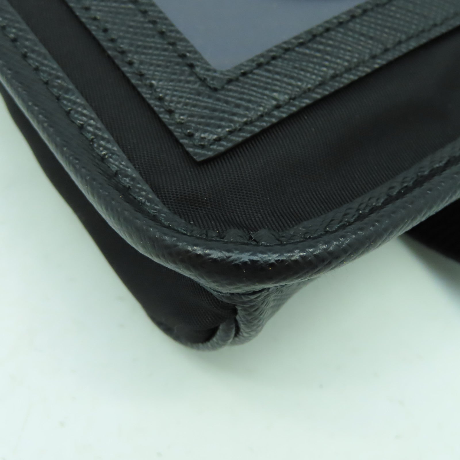 PRADA 尼龍/Saffiano皮革Shoulder Bag銀扣肩背袋黑色