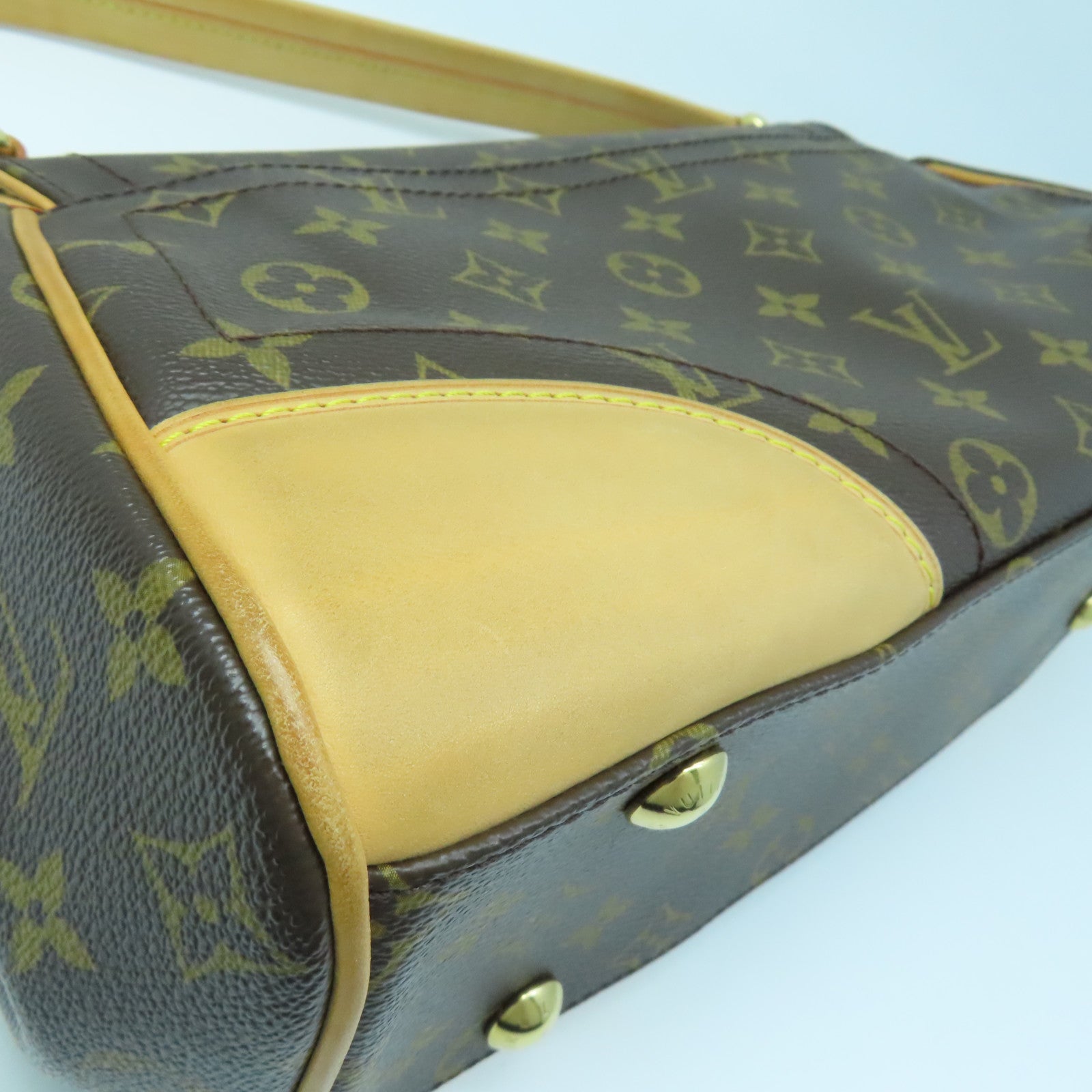 LOUIS VUITTON Monogram Beverly MM Gold Buckle Shoulder Bag Brown