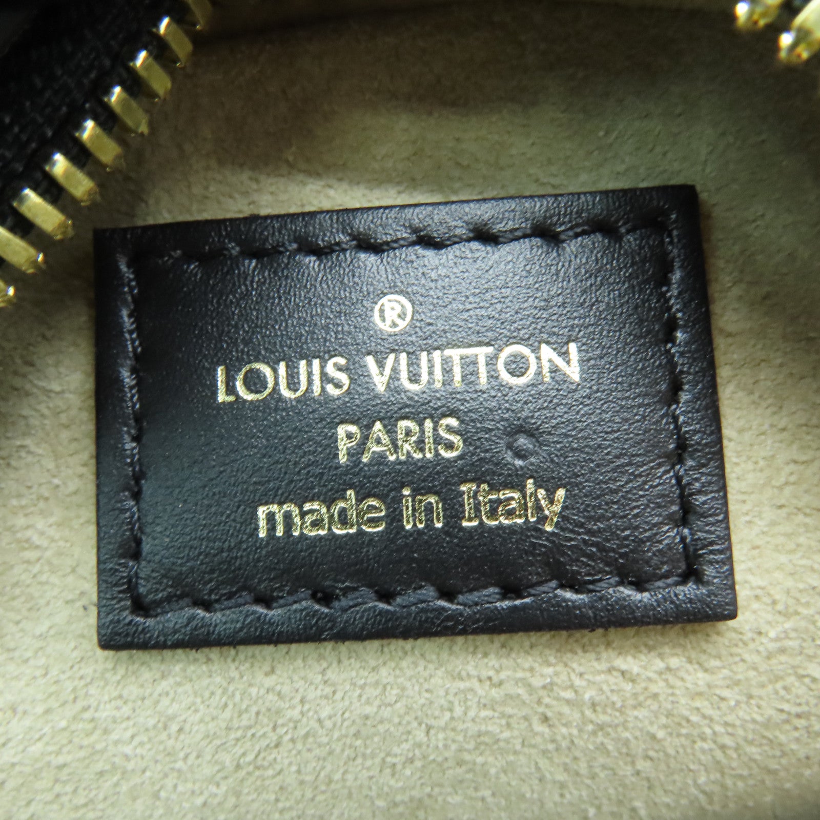 LOUIS VUITTON Clafoutis Giant Boite Chapeau金扣肩背袋红色黑色白色