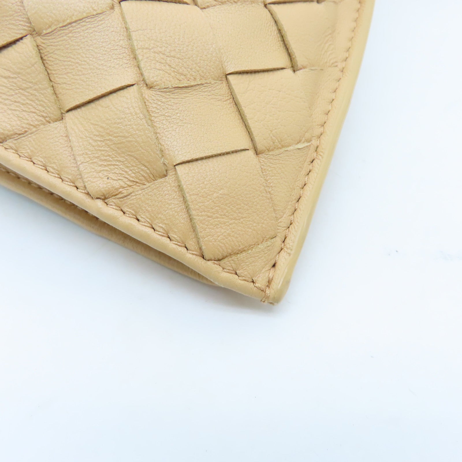 BOTTEGA VENETA 織紋皮革Mini Twist金扣手挽袋米色