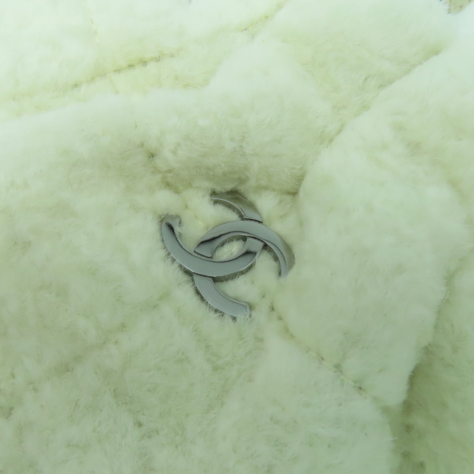 CHANEL 毛茸/皮革Hand Bag銀扣手挽袋白色