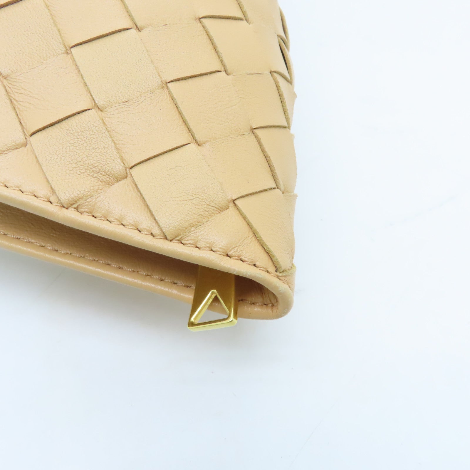 BOTTEGA VENETA 織紋皮革Mini Twist金扣手挽袋米色
