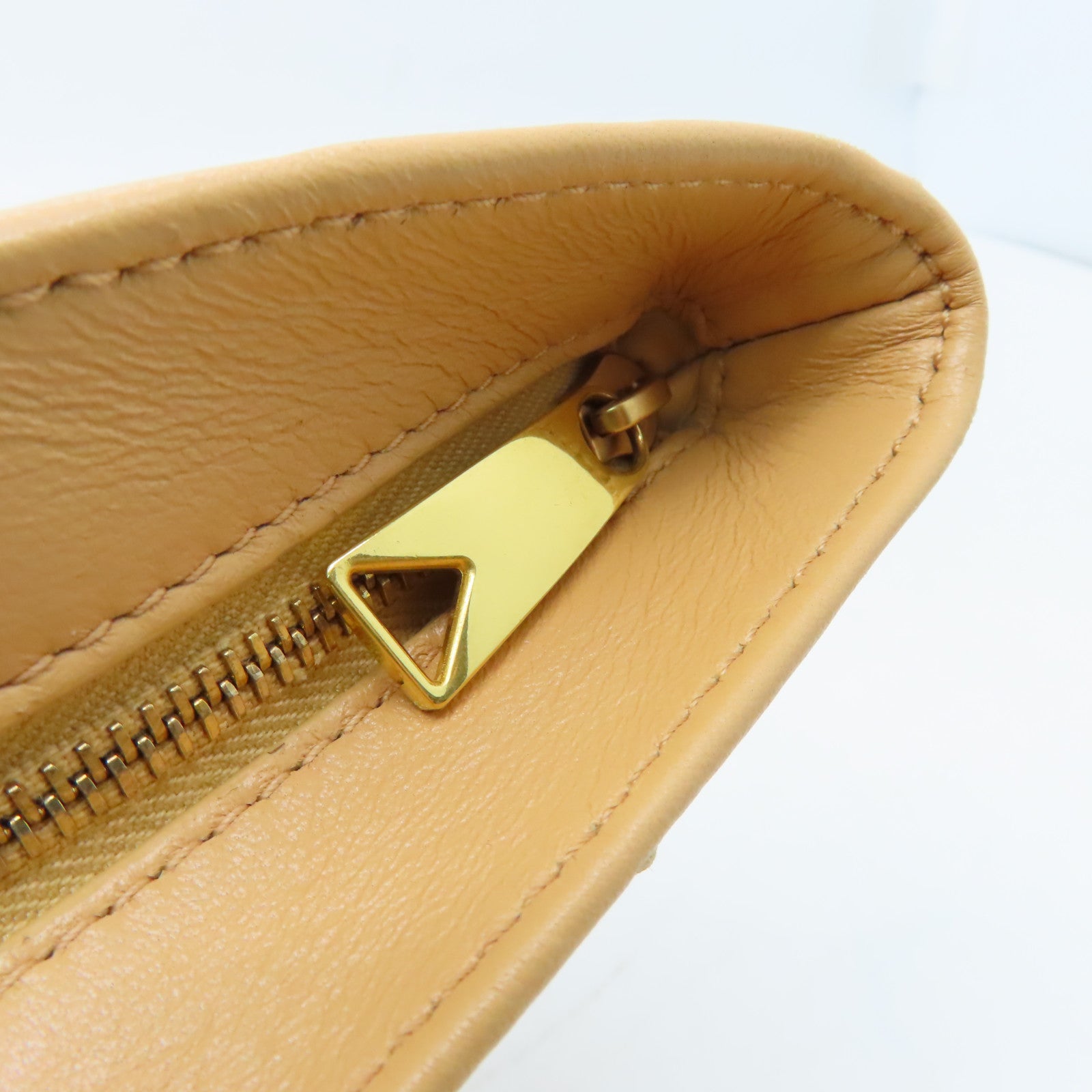 BOTTEGA VENETA 織紋皮革Mini Twist金扣手挽袋米色