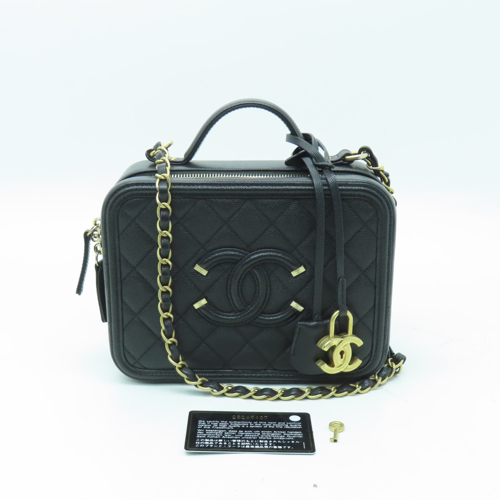 CHANEL 菱格牛皮皮革Chain Shoulder金扣鏈帶肩背袋黑色