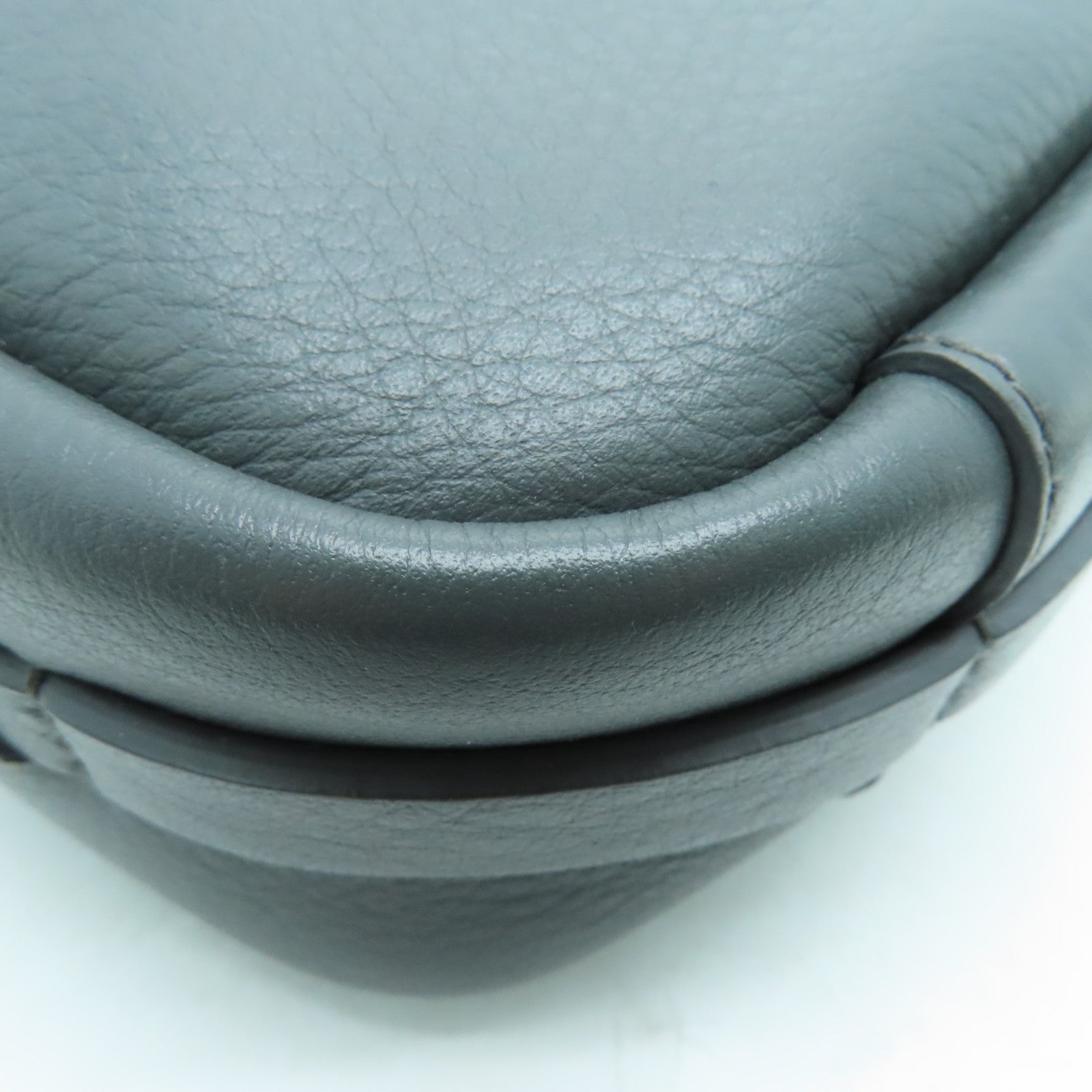 BALENCIAGA 牛皮皮革Shoulder Bag银扣肩背袋灰色