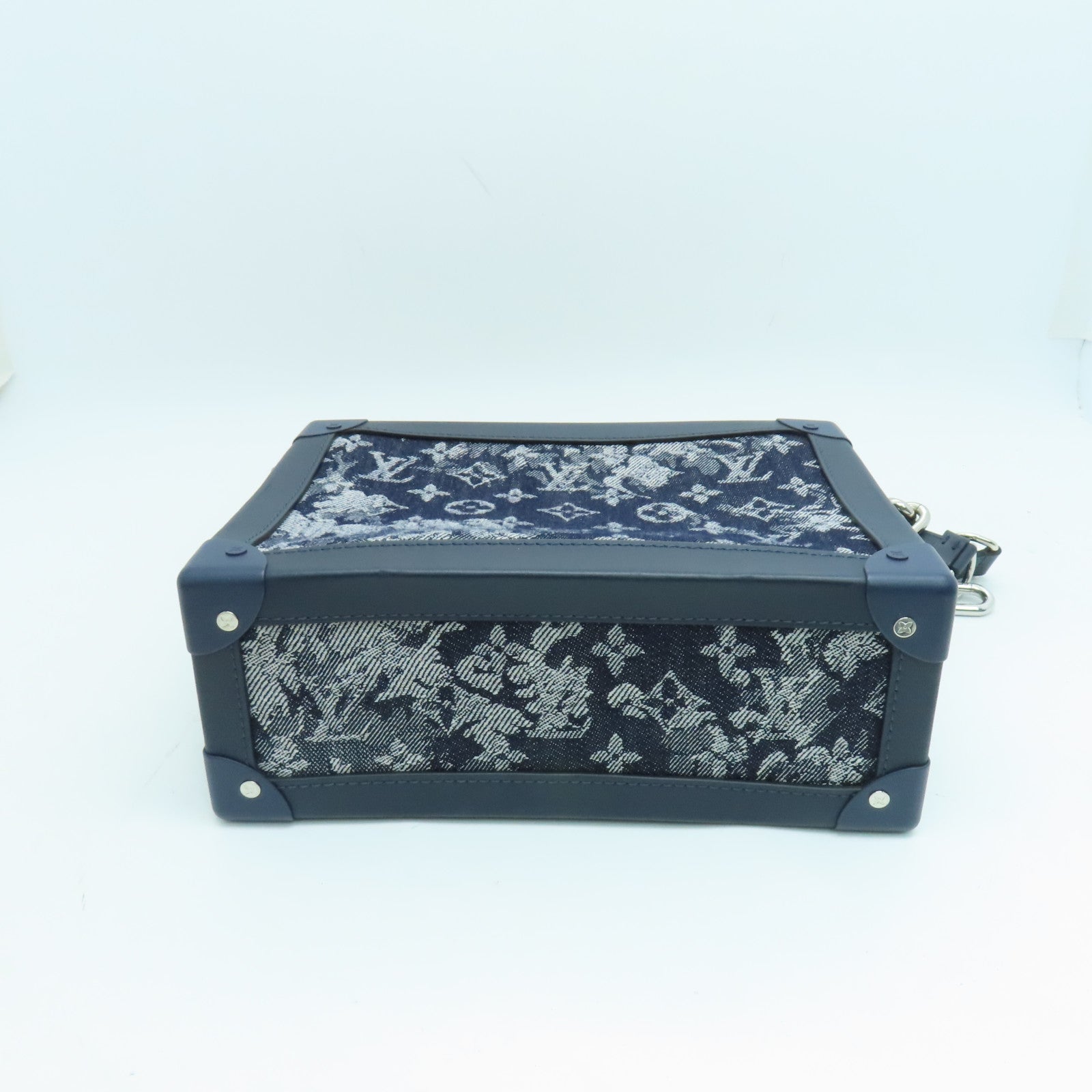 LOUIS VUITTON Monogram Tapestry Soft Trunk Shoulde銀扣肩背袋藍色