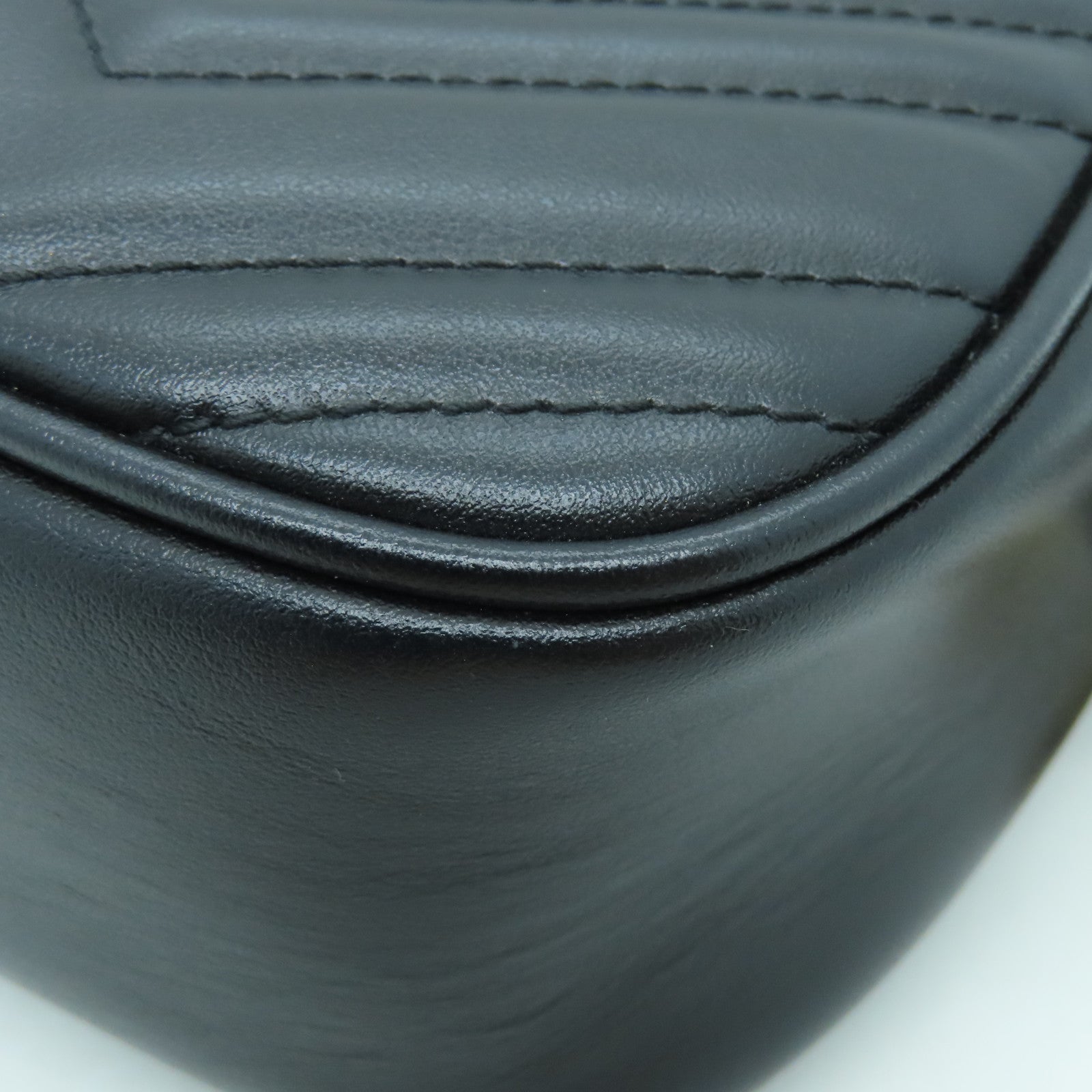GUCCI cowhide leather GG Marmont Camera Bag gold buckle shoulder bag black