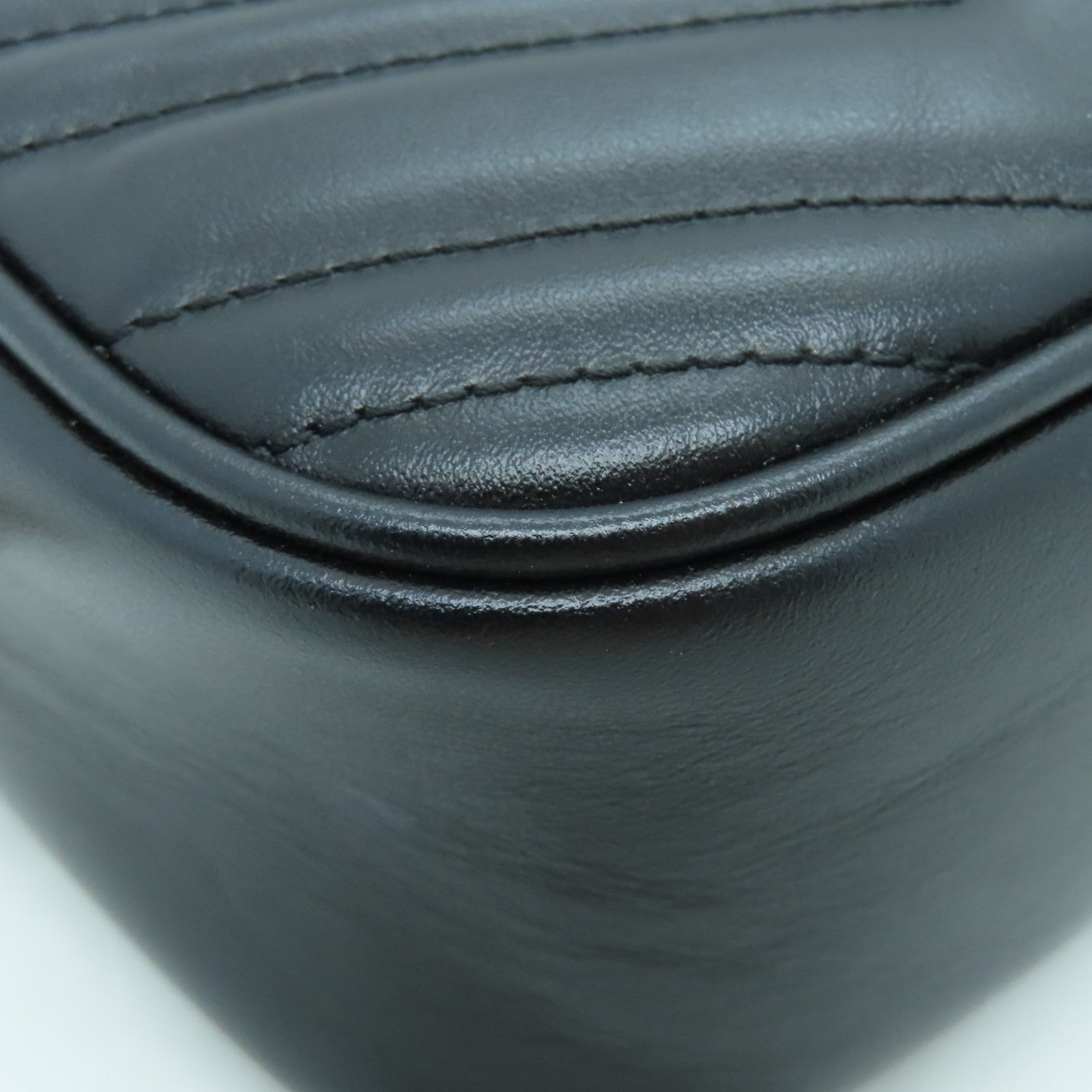 GUCCI cowhide leather GG Marmont Camera Bag gold buckle shoulder bag black