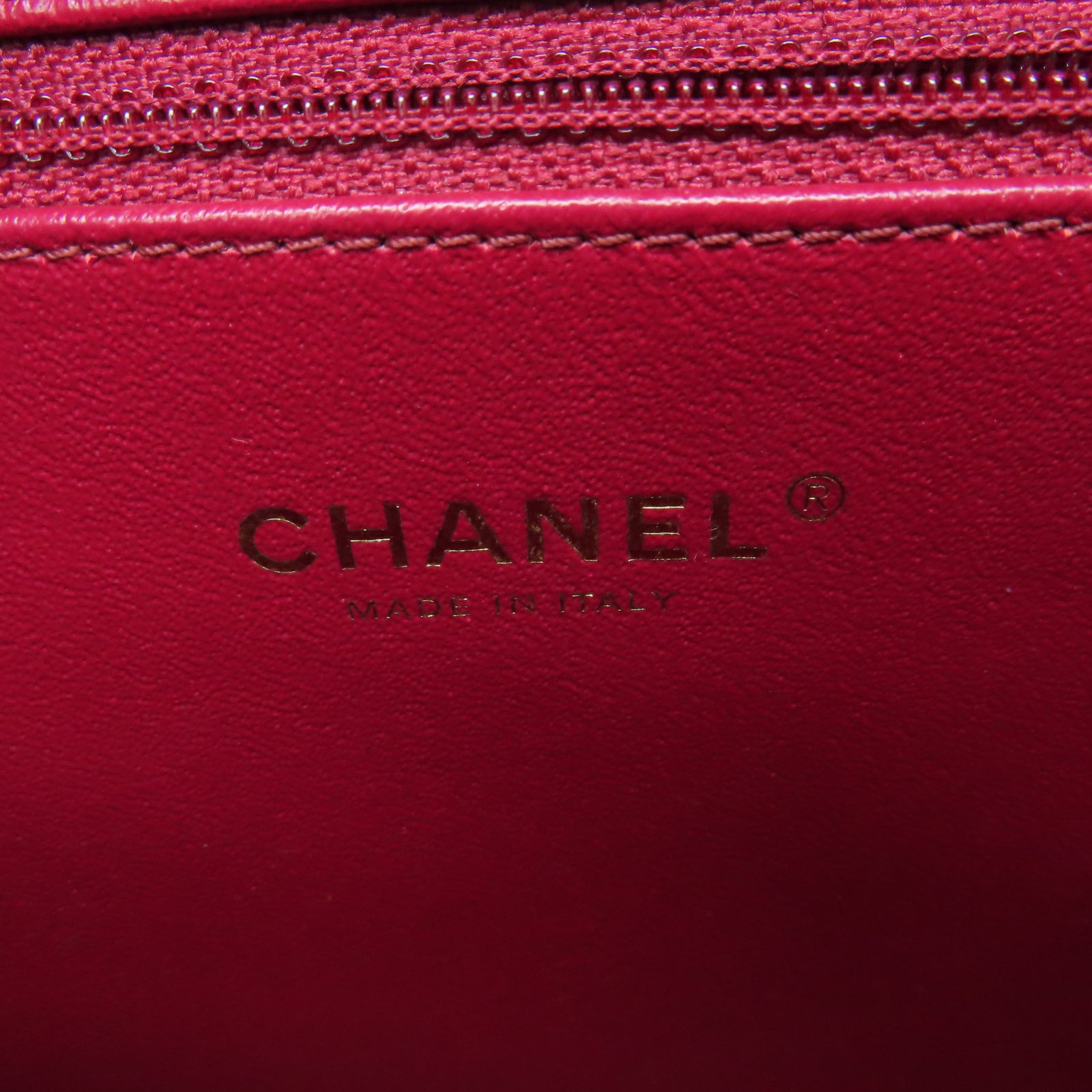 CHANEL 菱格牛皮皮革Chain Shoulder金扣鏈帶肩背袋黑色