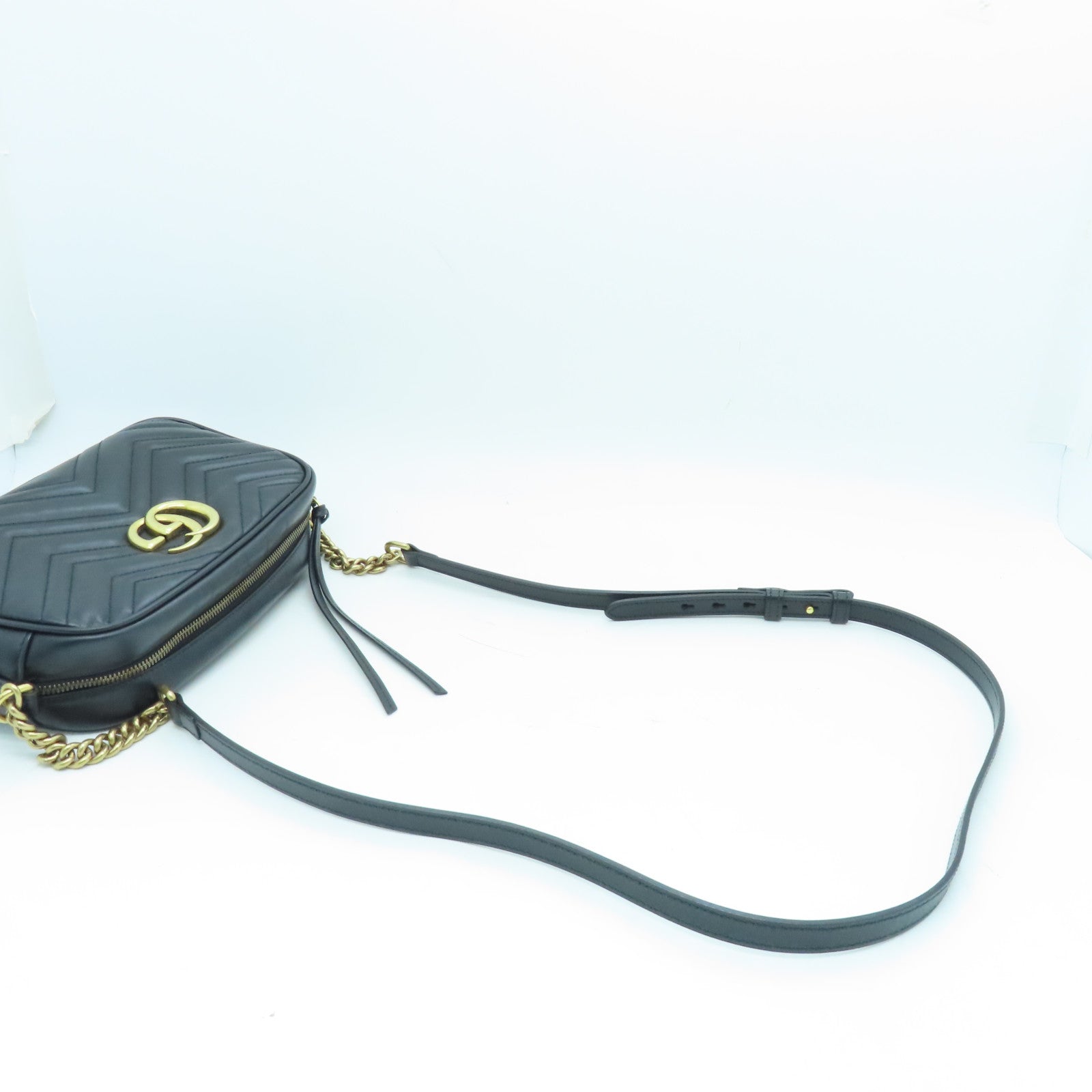 GUCCI cowhide leather GG Marmont Camera Bag gold buckle shoulder bag black