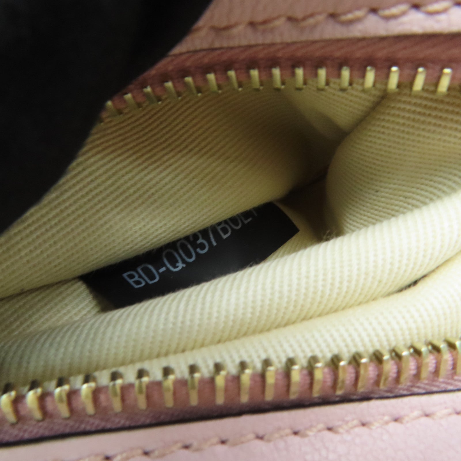 Valentino 【激減優惠】牛皮皮革Shoulder Bag金扣肩背袋粉紅色