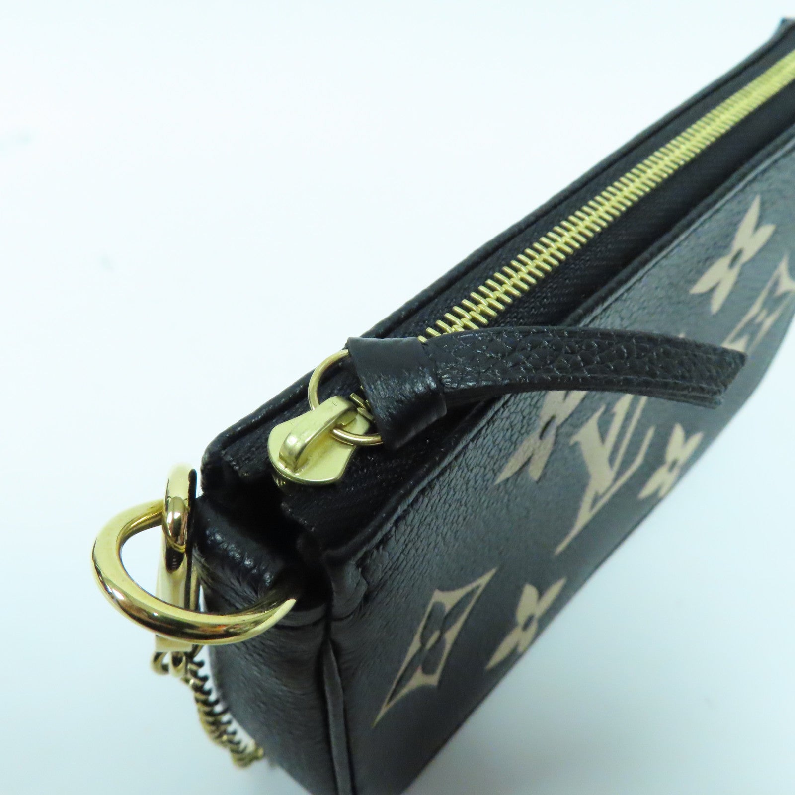 LOUIS VUITTON Monogram Empreinte Mini Pochette金扣手挽袋黑色