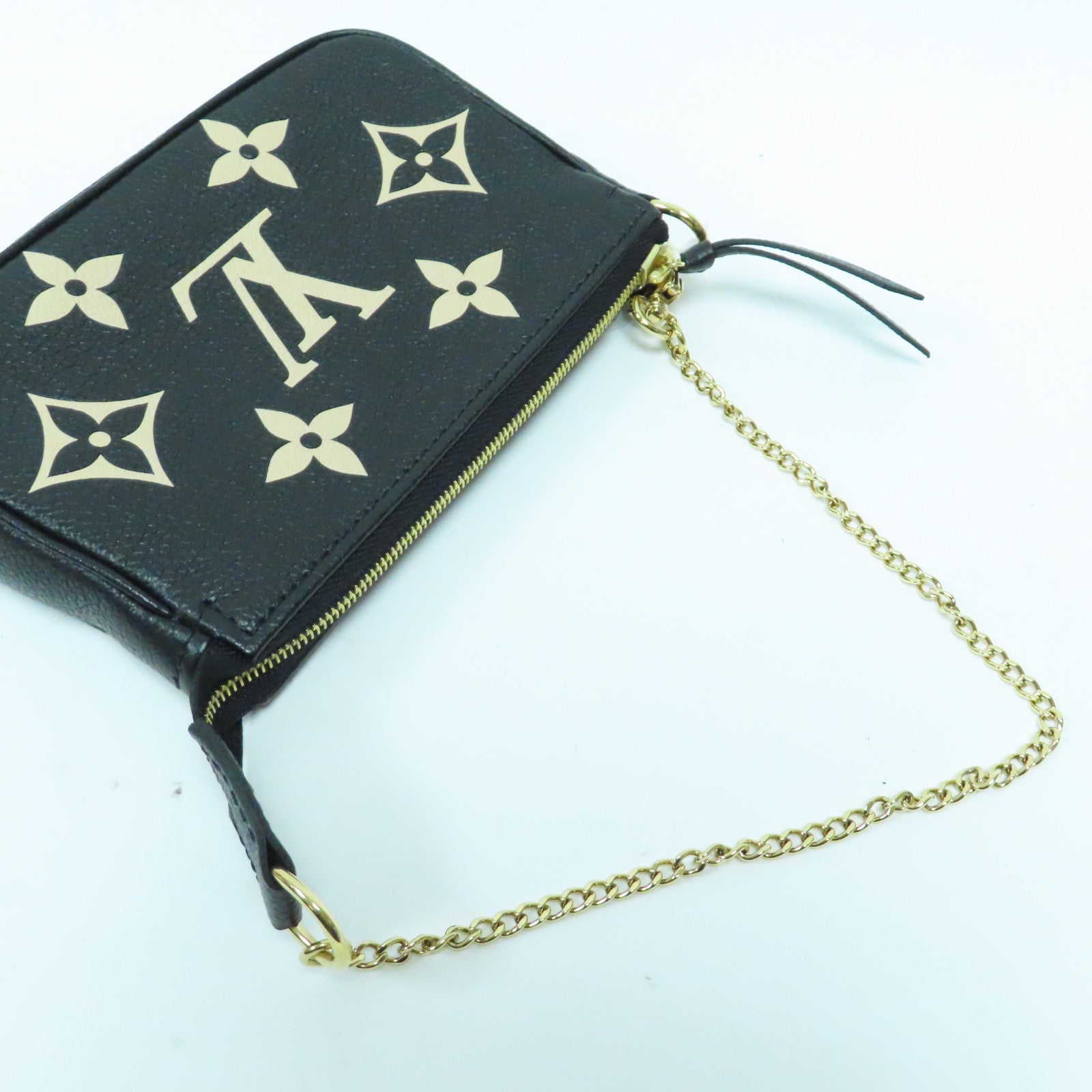 LOUIS VUITTON Monogram Empreinte Mini Pochette金扣手挽袋黑色