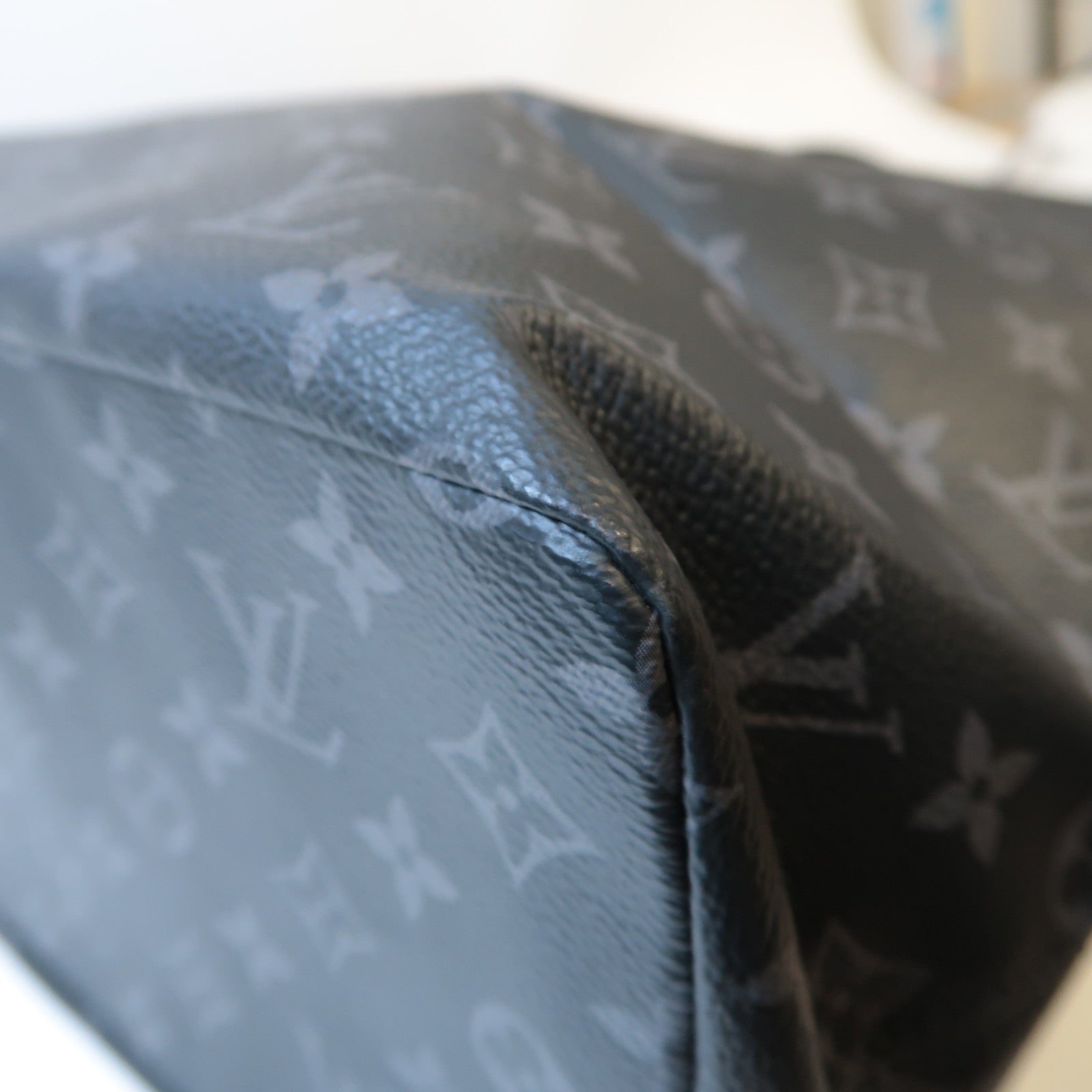 LOUIS VUITTON Mono-Eclipse Cabas Light Tote Bag銀扣手挽袋黑色
