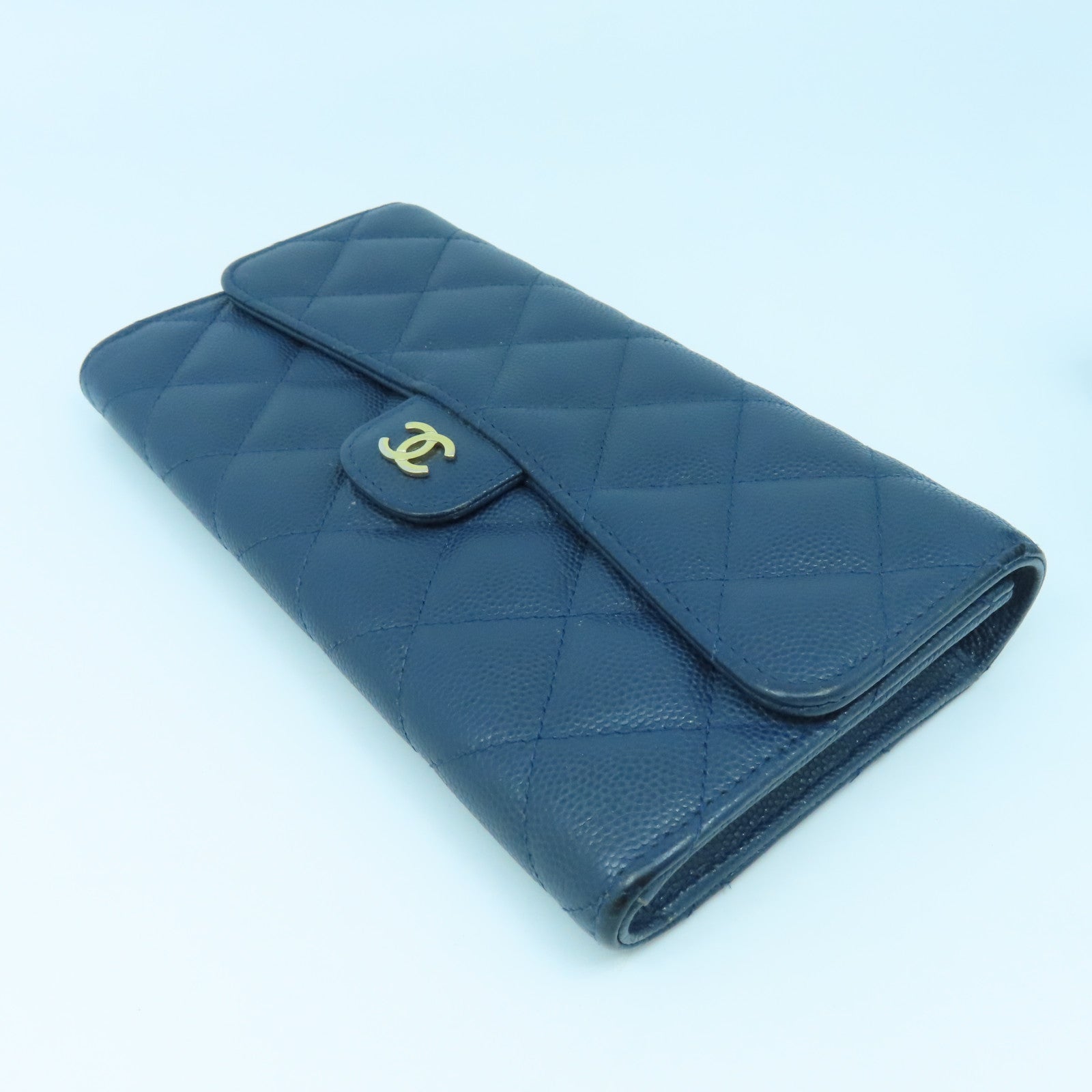 CHANEL 菱格Caviar皮革Classic Long Wallet金扣長錢包藍色