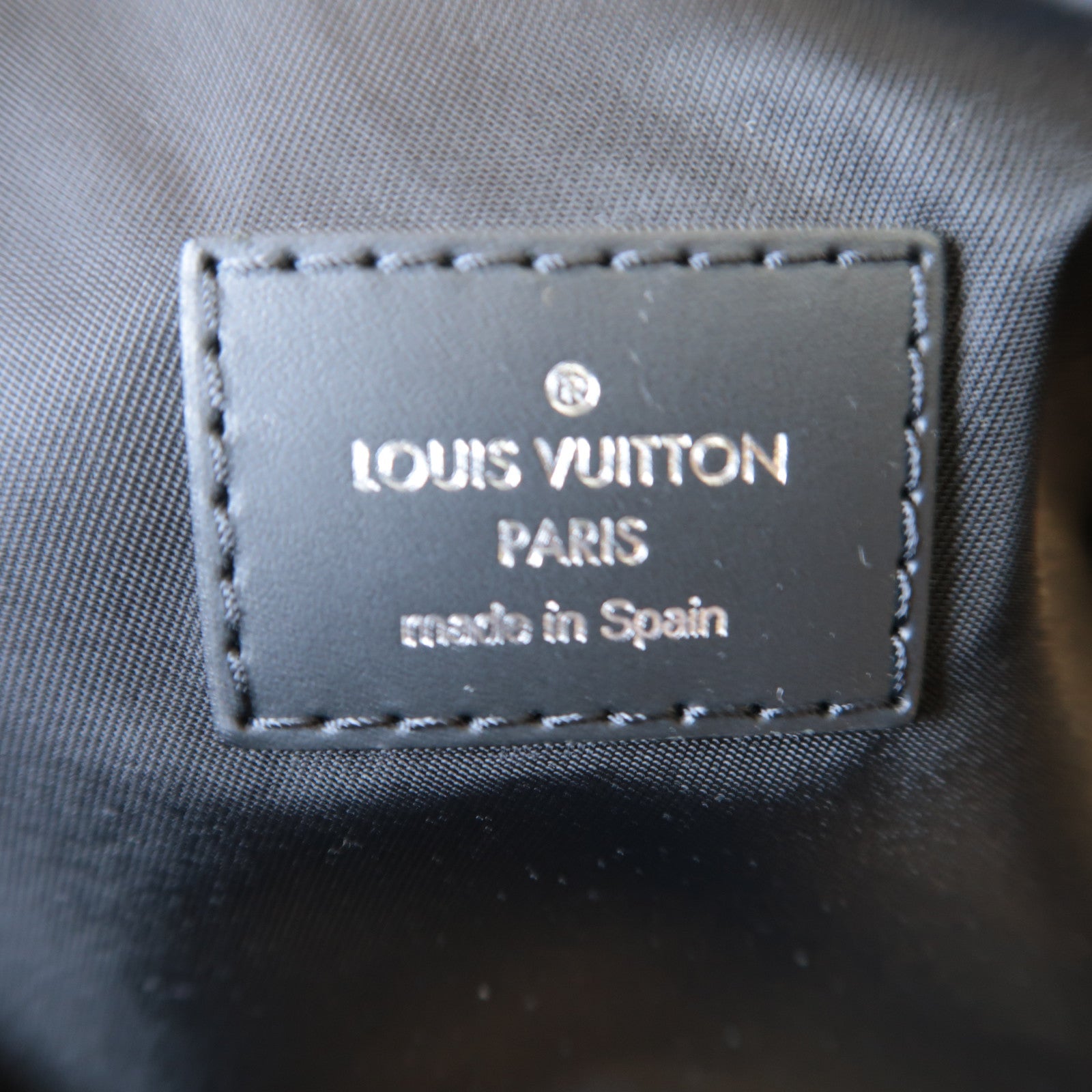LOUIS VUITTON Mono-Eclipse Cabas Light Tote Bag銀扣手挽袋黑色