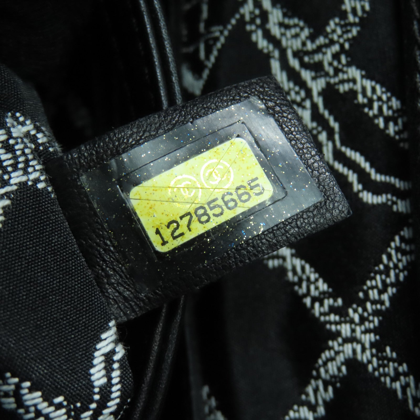 CHANEL 牛皮皮革Tote Bag銀扣手挽袋黑色