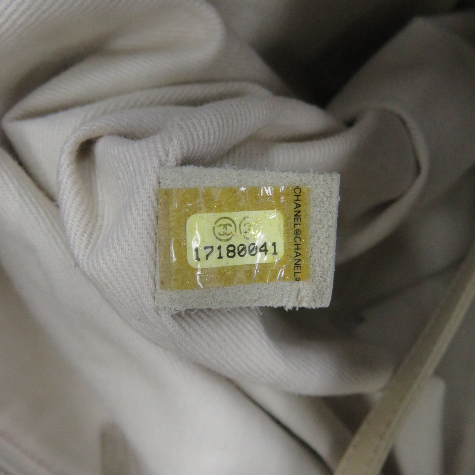 CHANEL 【激減優惠】菱格牛皮皮革Shoulder Bag銀扣鏈帶肩背袋米色