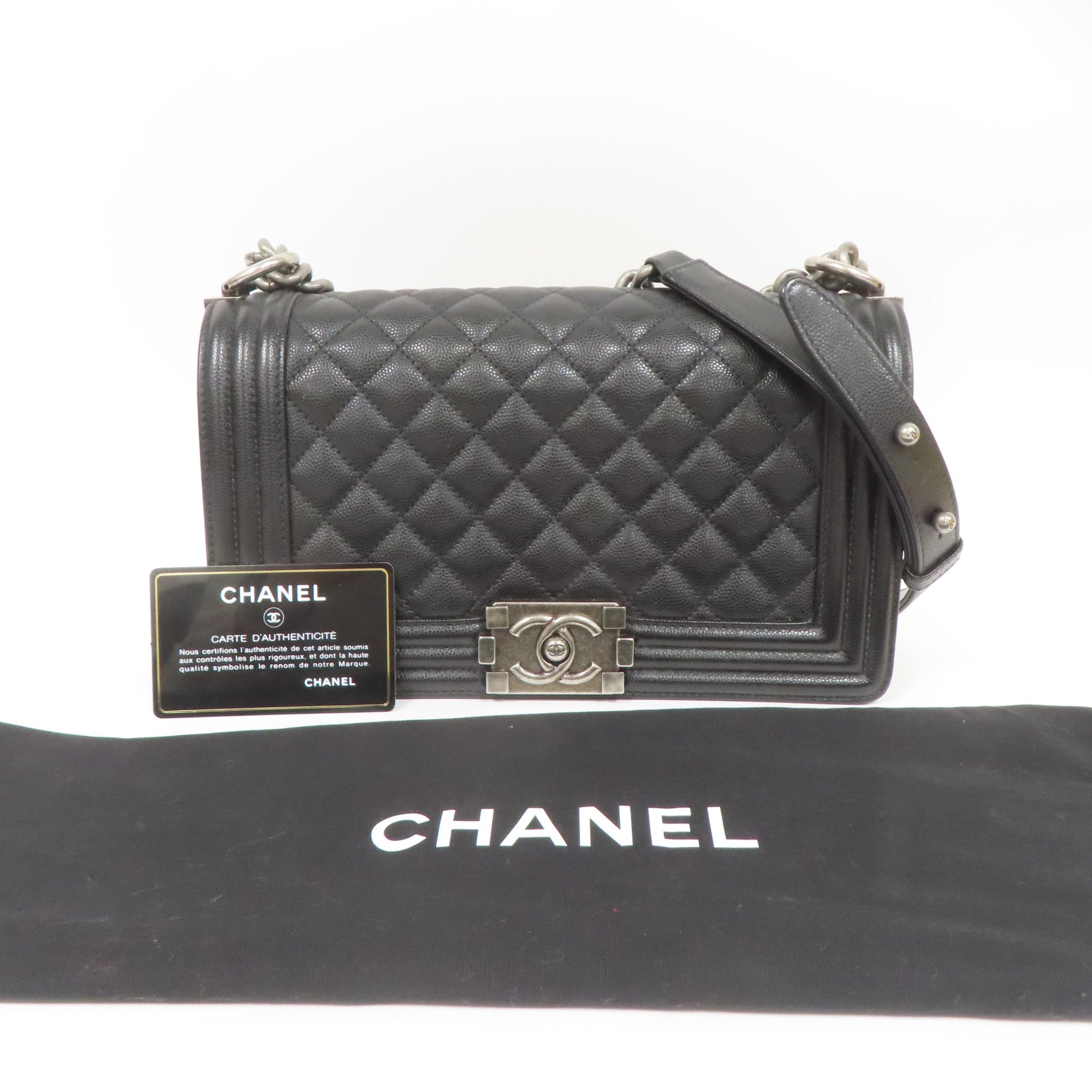 CHANEL 菱格Caviar皮革Boy 25銀扣鏈帶肩背袋黑色