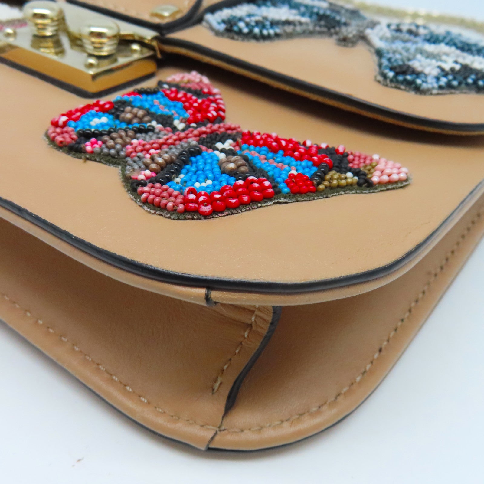 Valentino 牛皮皮革Embroidered Small Glam Lock金扣鏈帶肩背袋米色