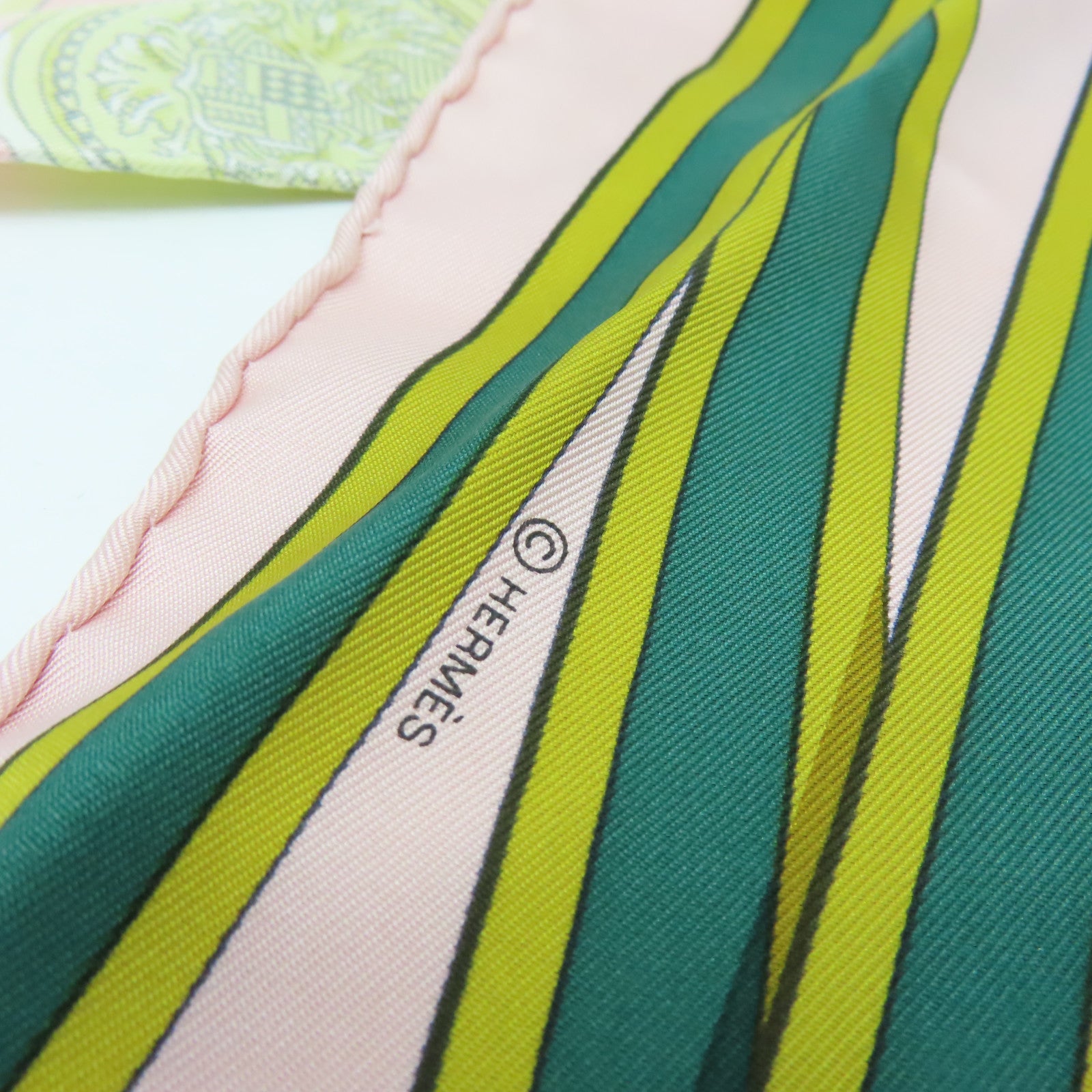 HERMES 絲質Losange Scarf絲巾粉紅色/彩色
