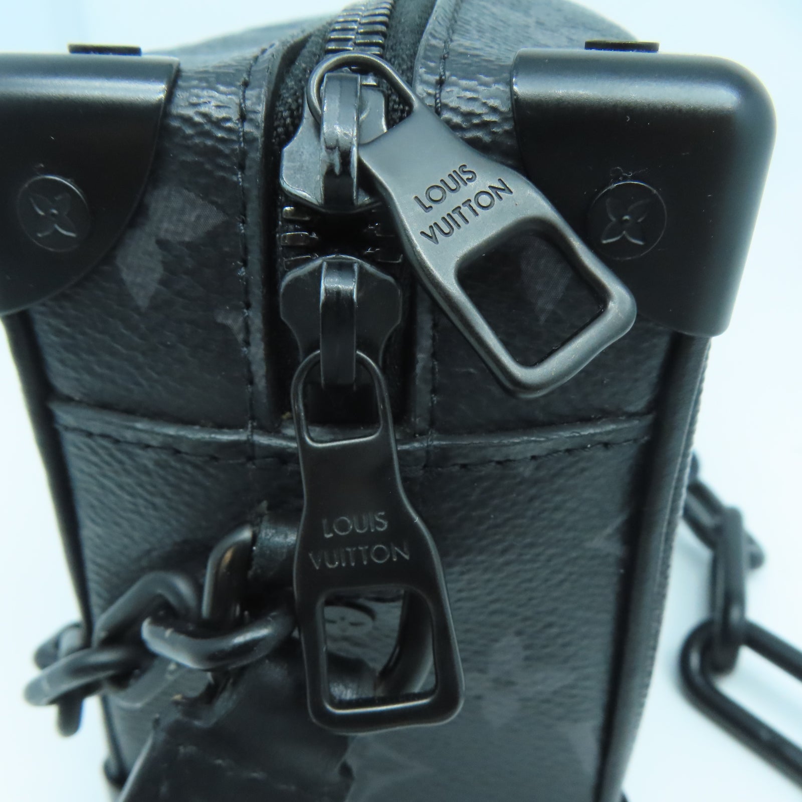 LOUIS VUITTON Monogram Eclipse Mini Soft Trunk鏈帶肩背袋黑色