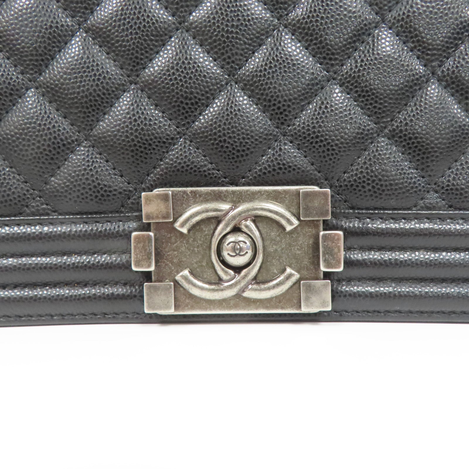 CHANEL 菱格Caviar皮革Boy 25銀扣鏈帶肩背袋黑色