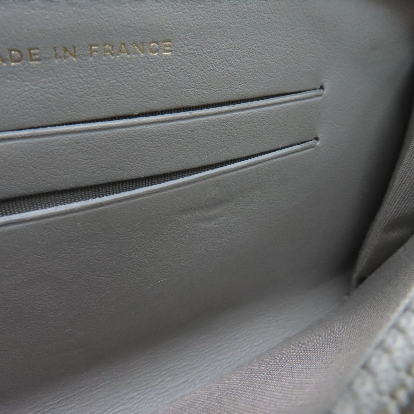 CHANEL 菱格Caviar皮革Boy Wallet金扣錢包米色