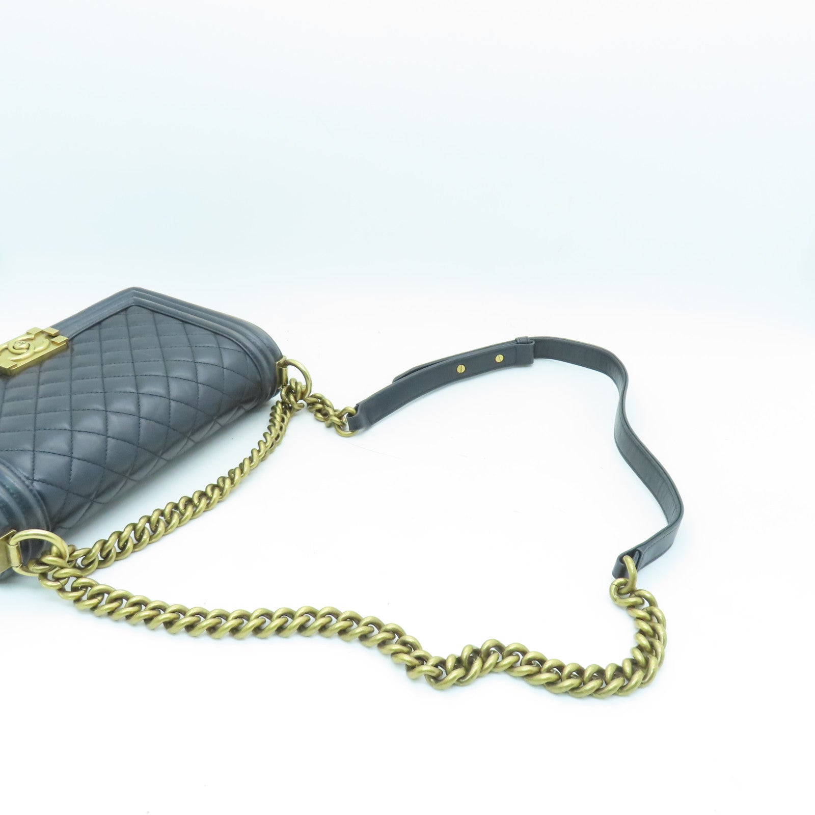 CHANEL 菱格羊皮皮革Boy Chanel 25金扣鏈帶肩背袋黑色