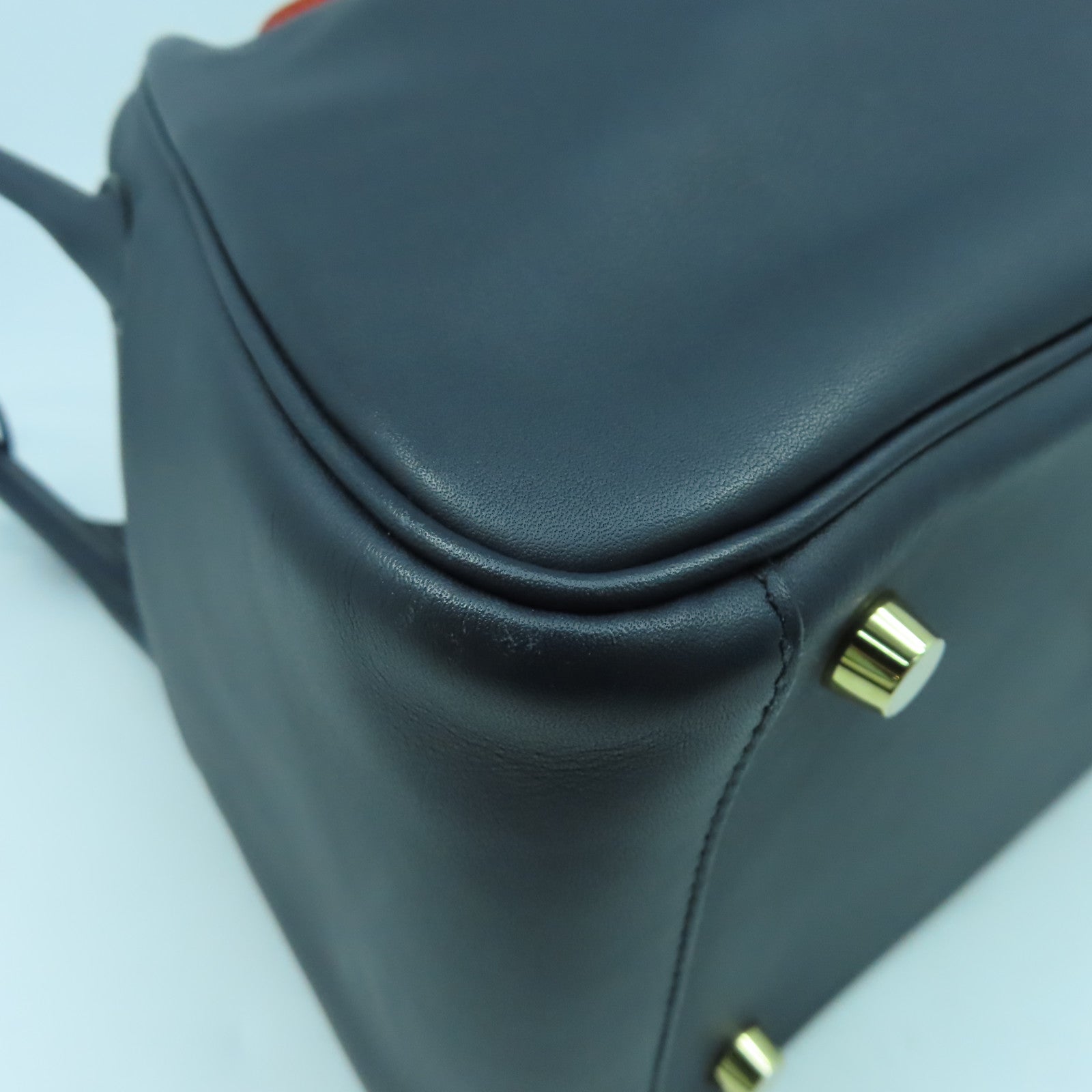 HERMES Swift皮革Lindy 26金扣手挽肩背兩用袋Bleu Indigo靛藍色