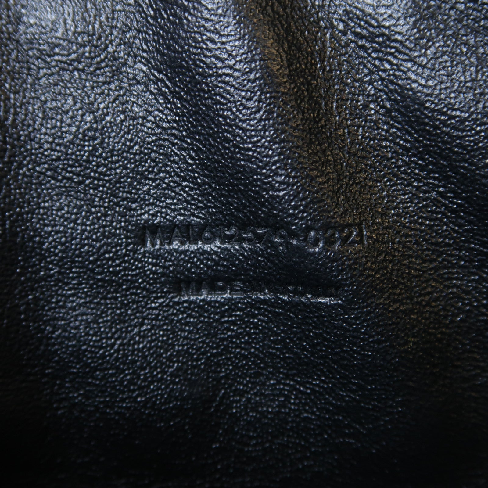 SAINT LAURENT 斜紋牛皮皮革Lou Mini金扣鏈帶肩背袋深藍色