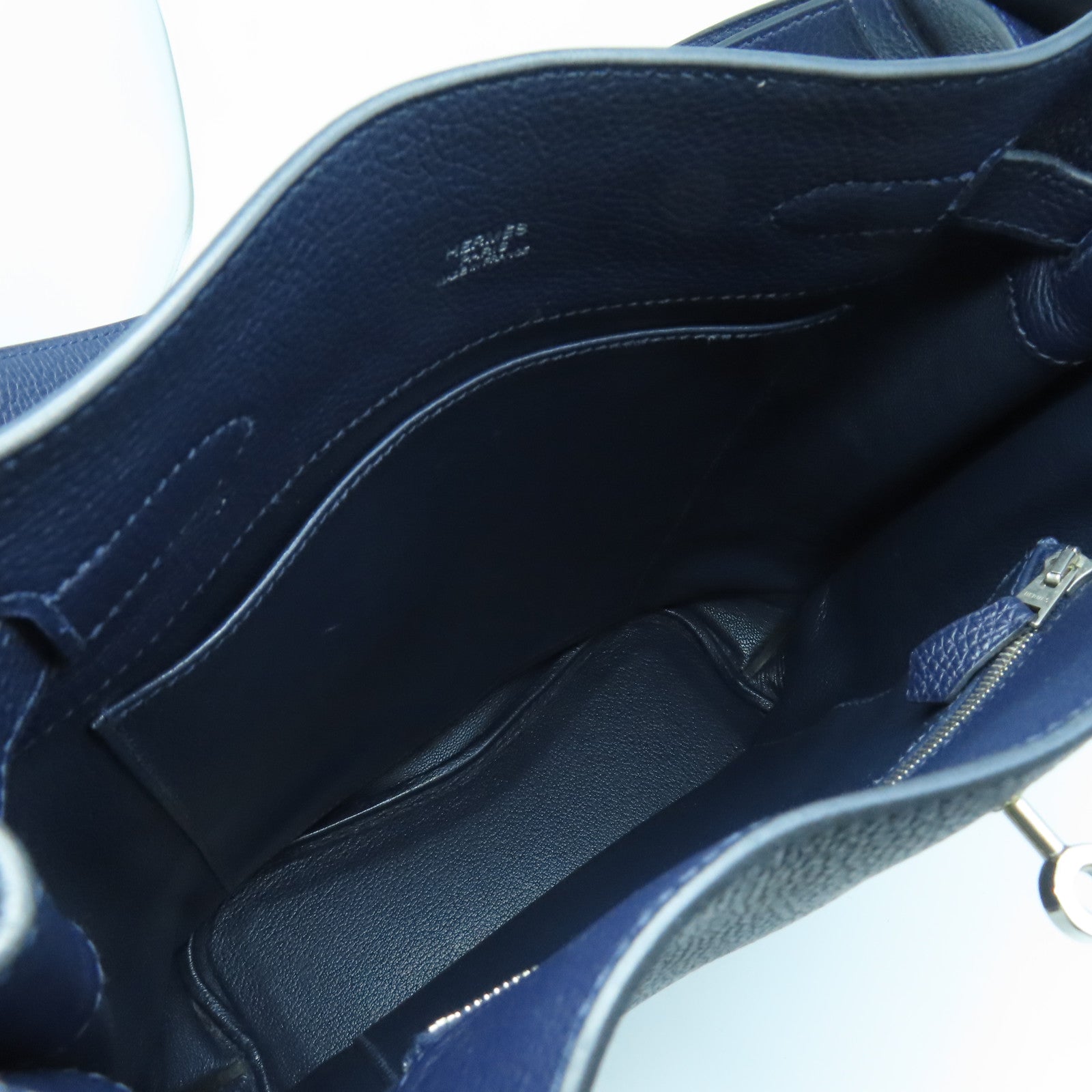 HERMES Clemence Leather So Kelly 22 Silver Buckle Shoulder Bag Indigo