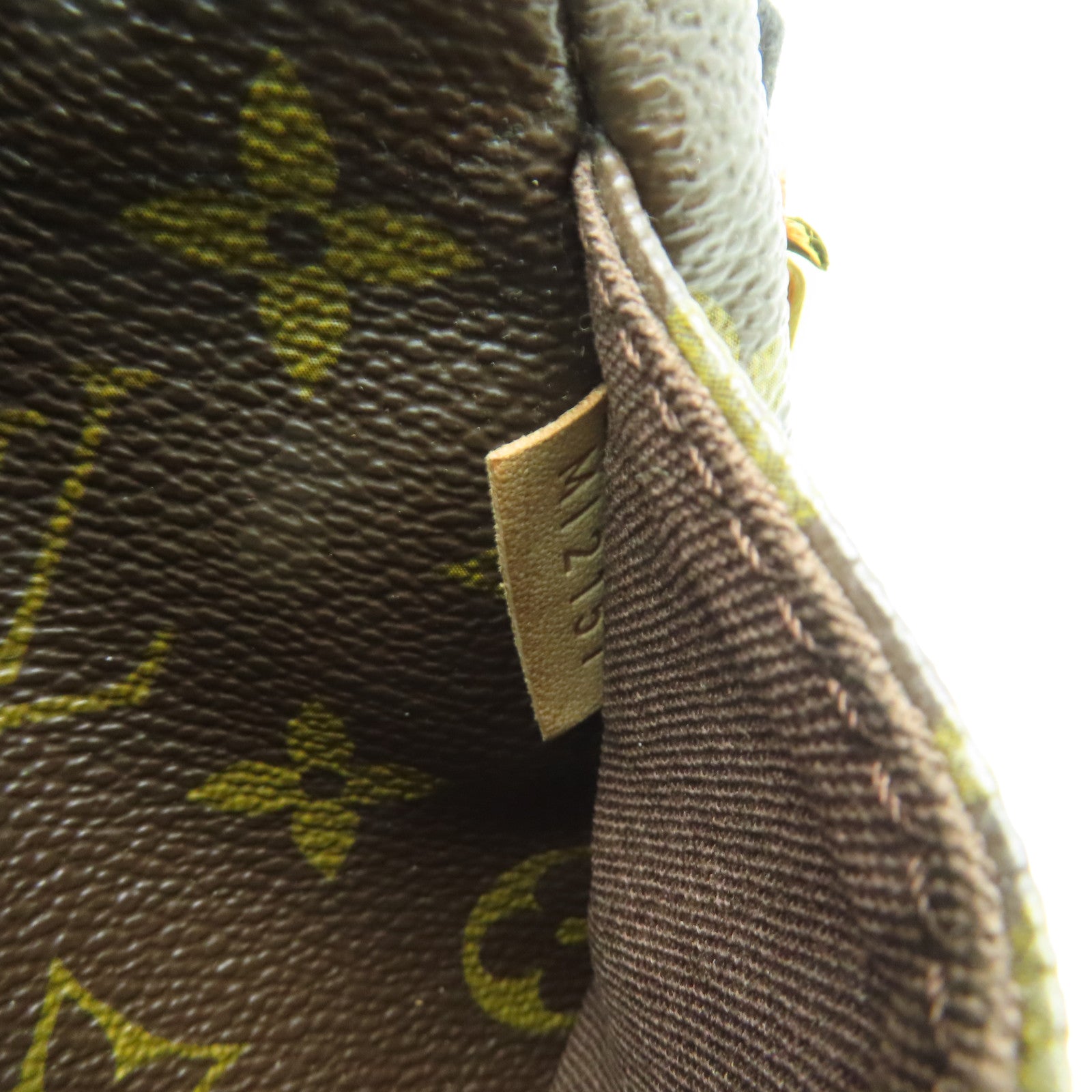 LOUIS VUITTON Monogram Menilmontant MM金扣肩背袋棕色