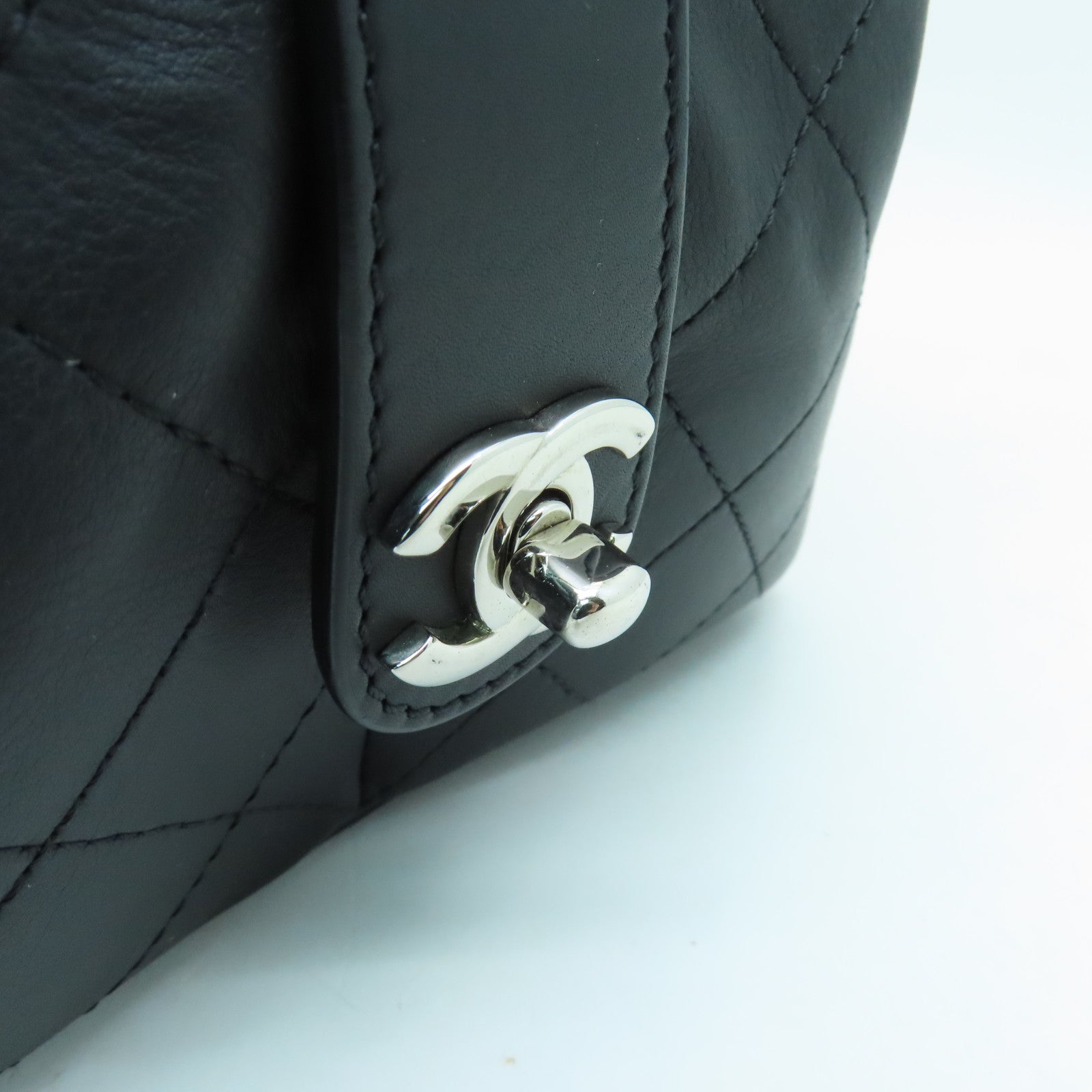 CHANEL 【激減優惠】菱格牛皮皮革Boston Bag銀扣波士頓包黑色