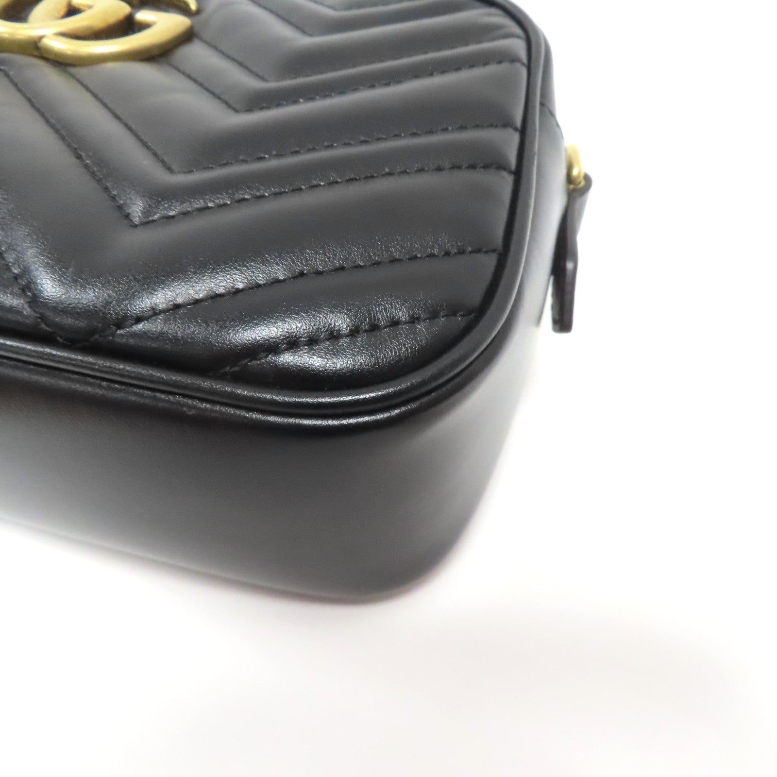 GUCCI 牛皮皮革GG Marmont金扣肩背袋黑色