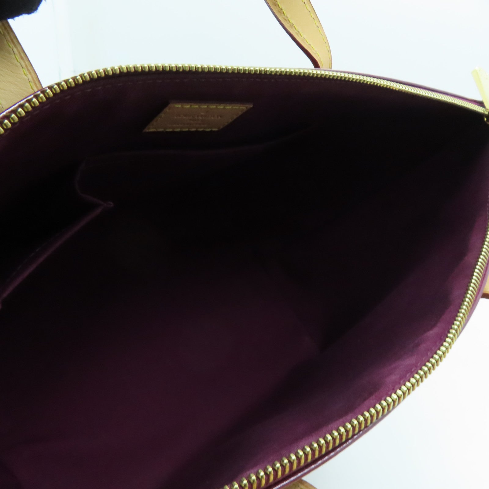 LOUIS VUITTON Monogram Mini Bellevue PM金扣手挽袋紫色