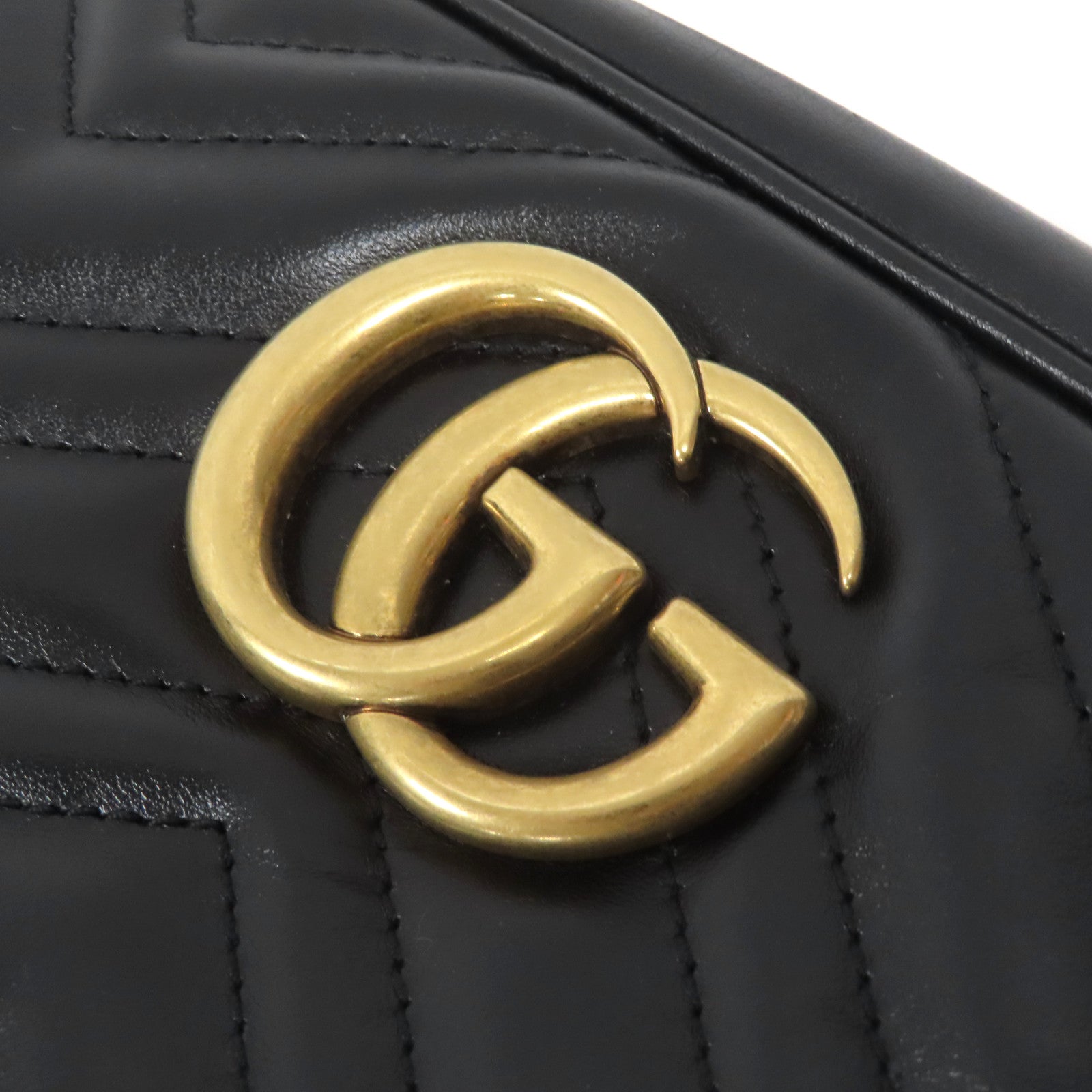 GUCCI 牛皮皮革GG Marmont金扣肩背袋黑色