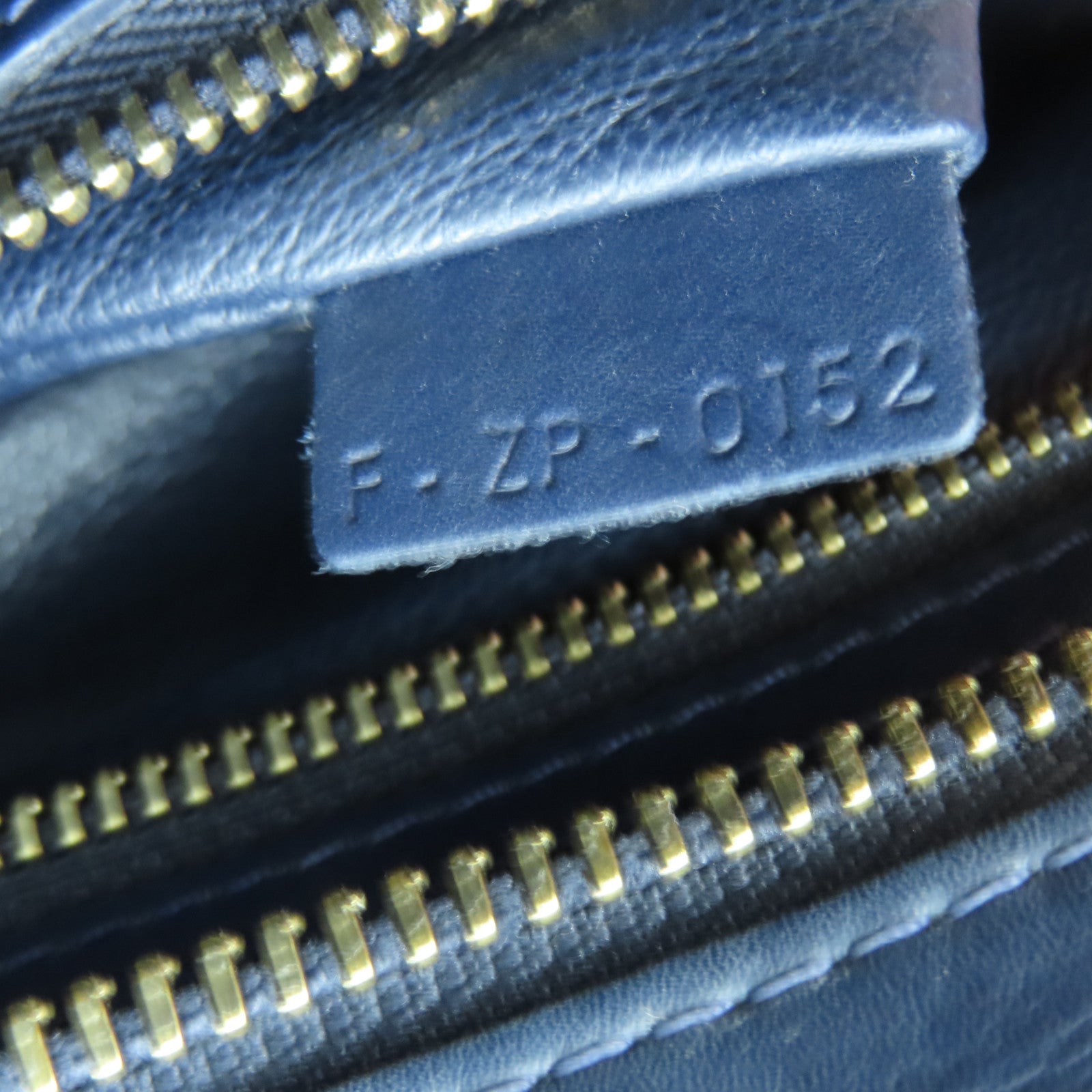 CELINE 牛皮皮革Micro Luggage金扣手挽袋綠色藍色