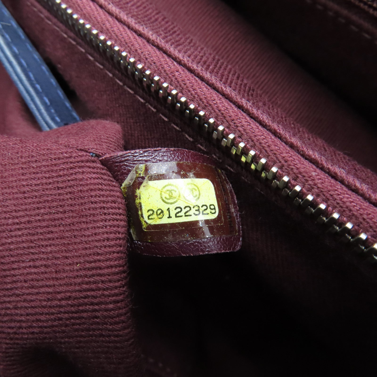 CHANEL 【激減優惠】牛皮皮革Chian Shoulder Bag銀扣鏈帶肩背袋深藍色